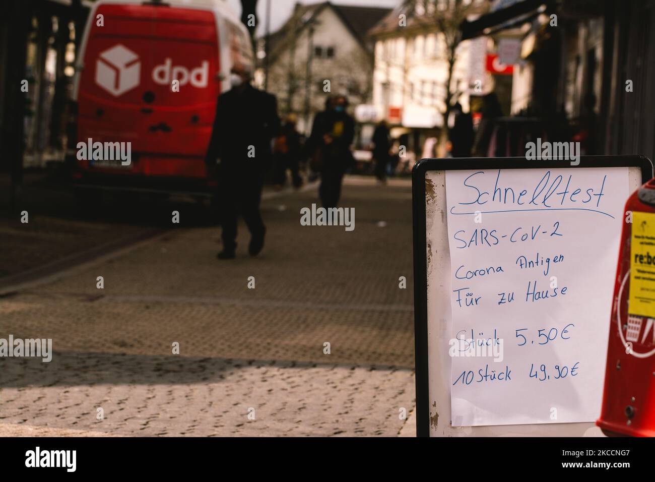 rapid test sign is seen in a apotheker in the city center of Schwelm, Germany on April 13, 2021 (Photo by Ying Tang/NurPhoto) Stock Photo