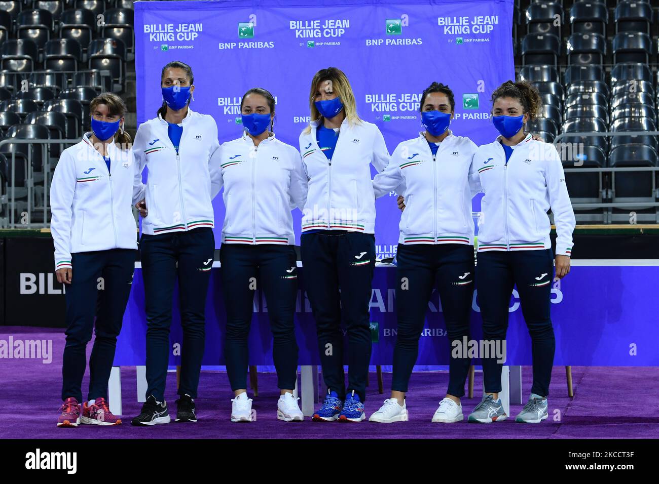 Italian tennis team during the drawing lots for the Billie Jean King Cup Play-Offs match between Romania and Italy at Sala Polivalenta on April 15, 2021 in Cluj-Napoca, Romania (Photo by Flaviu Buboi/NurPhoto) Stock Photo