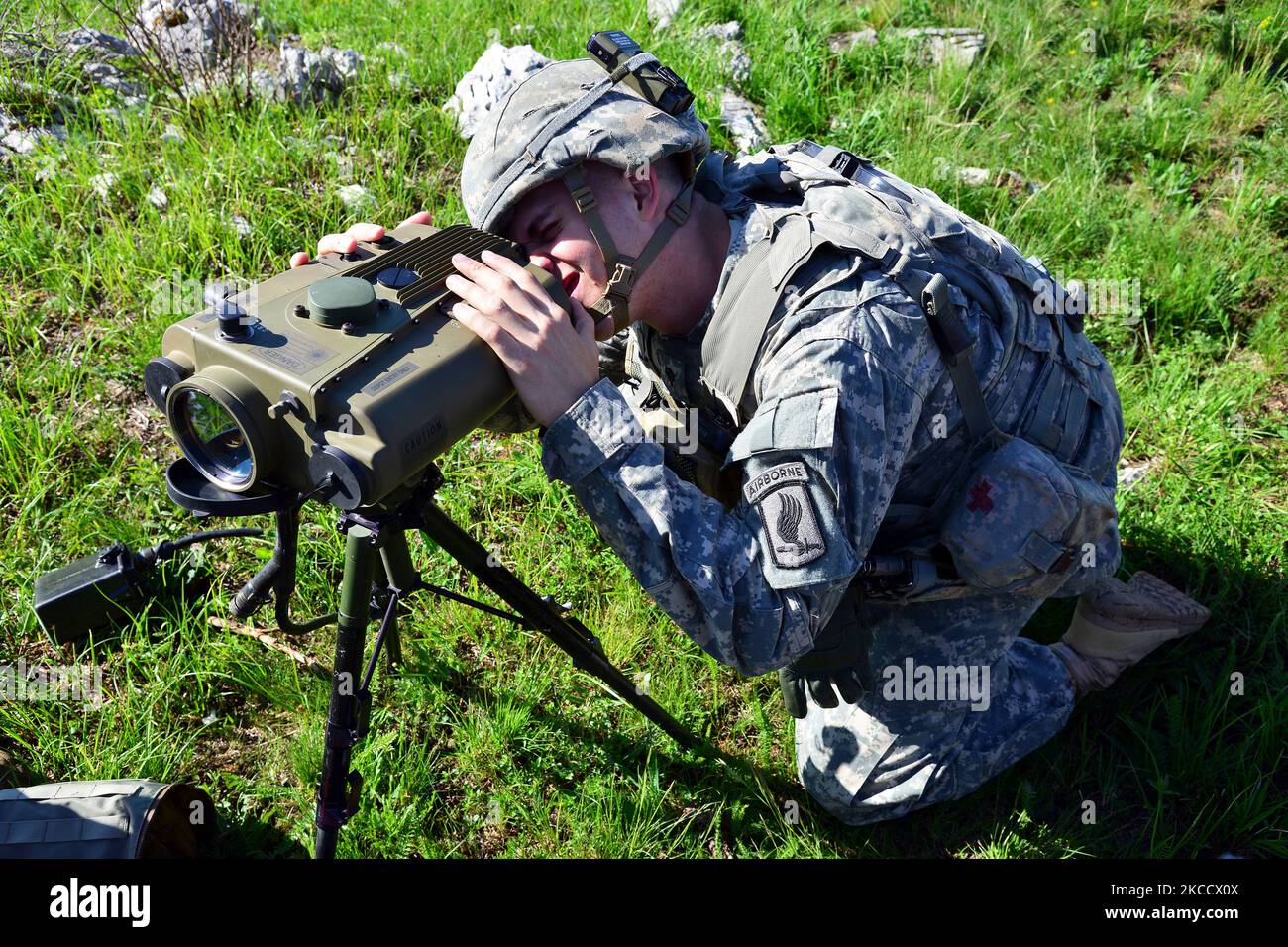 A U.S. Army paratrooper acquires a target. Stock Photo