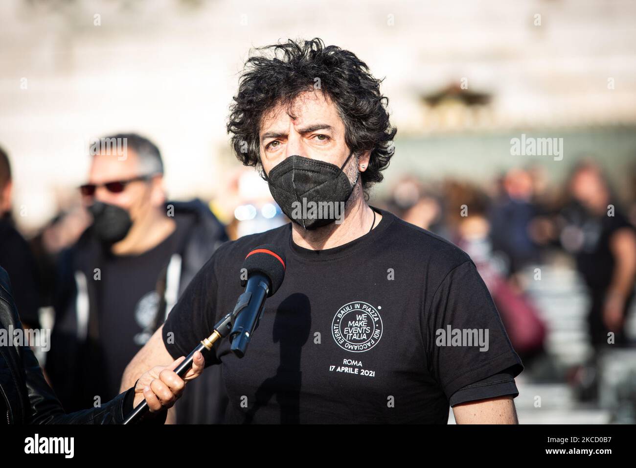 italian singer Max Gazze during Entertainment operators protest as part of the national demonstration of the entertainment sector and the events in crisis for the Coronavirus emergency (Covid-19) with 1000 trunks in Piazza del Popolo, in Rome, Italy on 17 April 2021. (Photo by Sirio Tessitore/NurPhoto) Stock Photo
