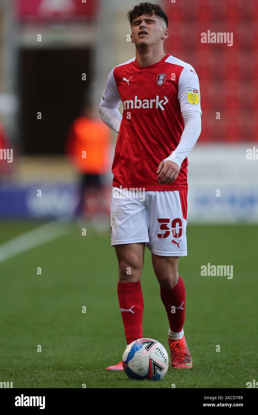 Ryan Giles of Rotherham United during the Sky Bet Championship match between Rotherham United and Middlesbrough at the New York Stadium, Rotherham on Wednesday 21st April 2021. (Photo by Mark Fletcher/MI News/NurPhoto) Stock Photo