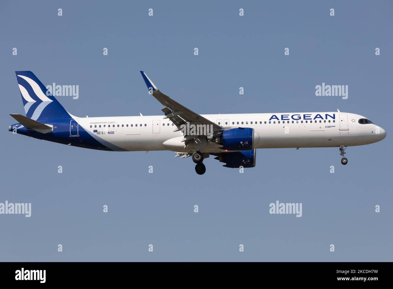 Aegean airbus a321neo hi-res stock photography and images - Alamy