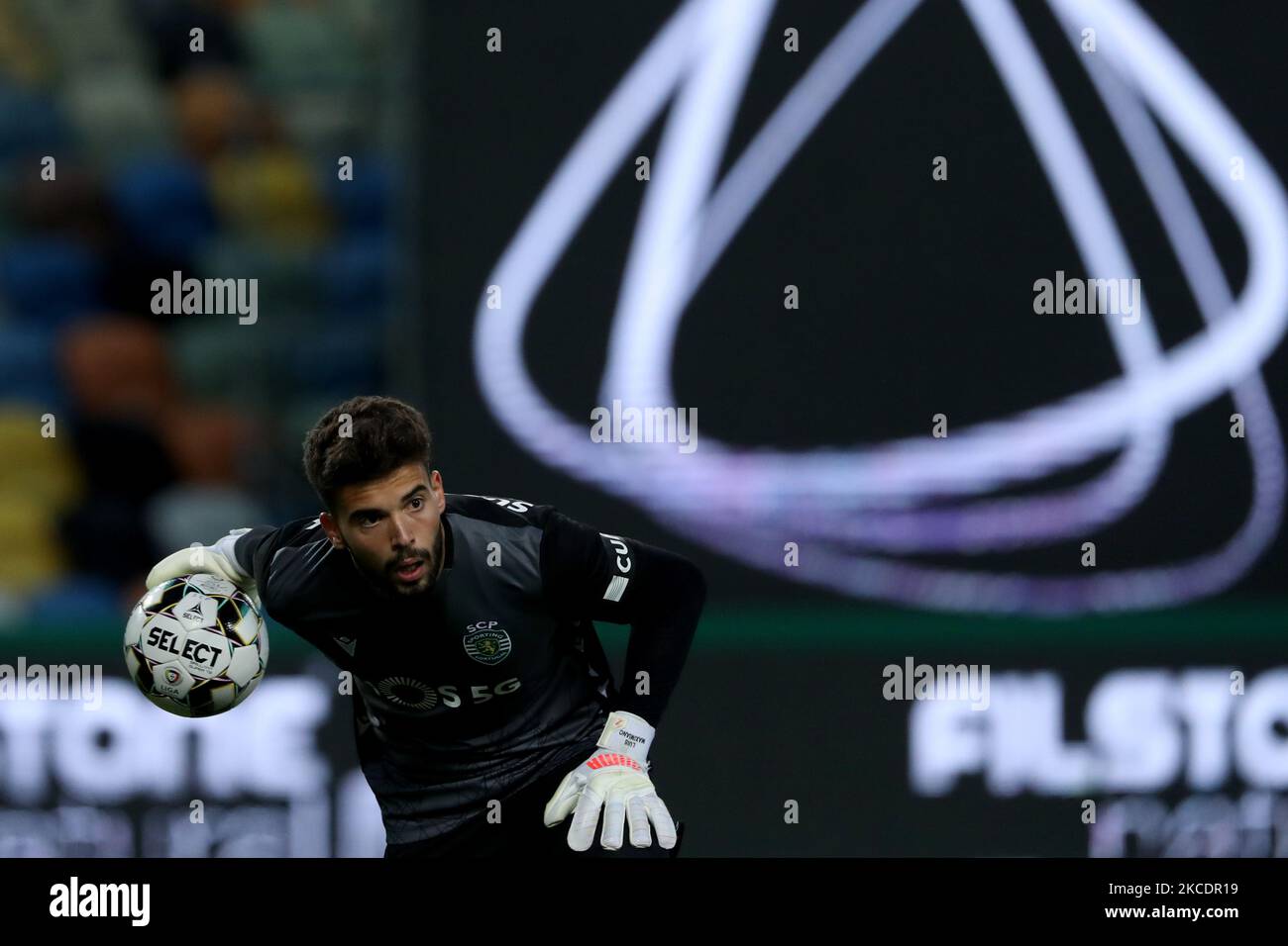 Sporting's goalkeeper Luis Maximiano in action during the Portuguese League football match between Sporting CP and CD Nacional at Jose Alvalade stadium in Lisbon, Portugal on May 1, 2021. (Photo by Pedro FiÃºza/NurPhoto) Stock Photo