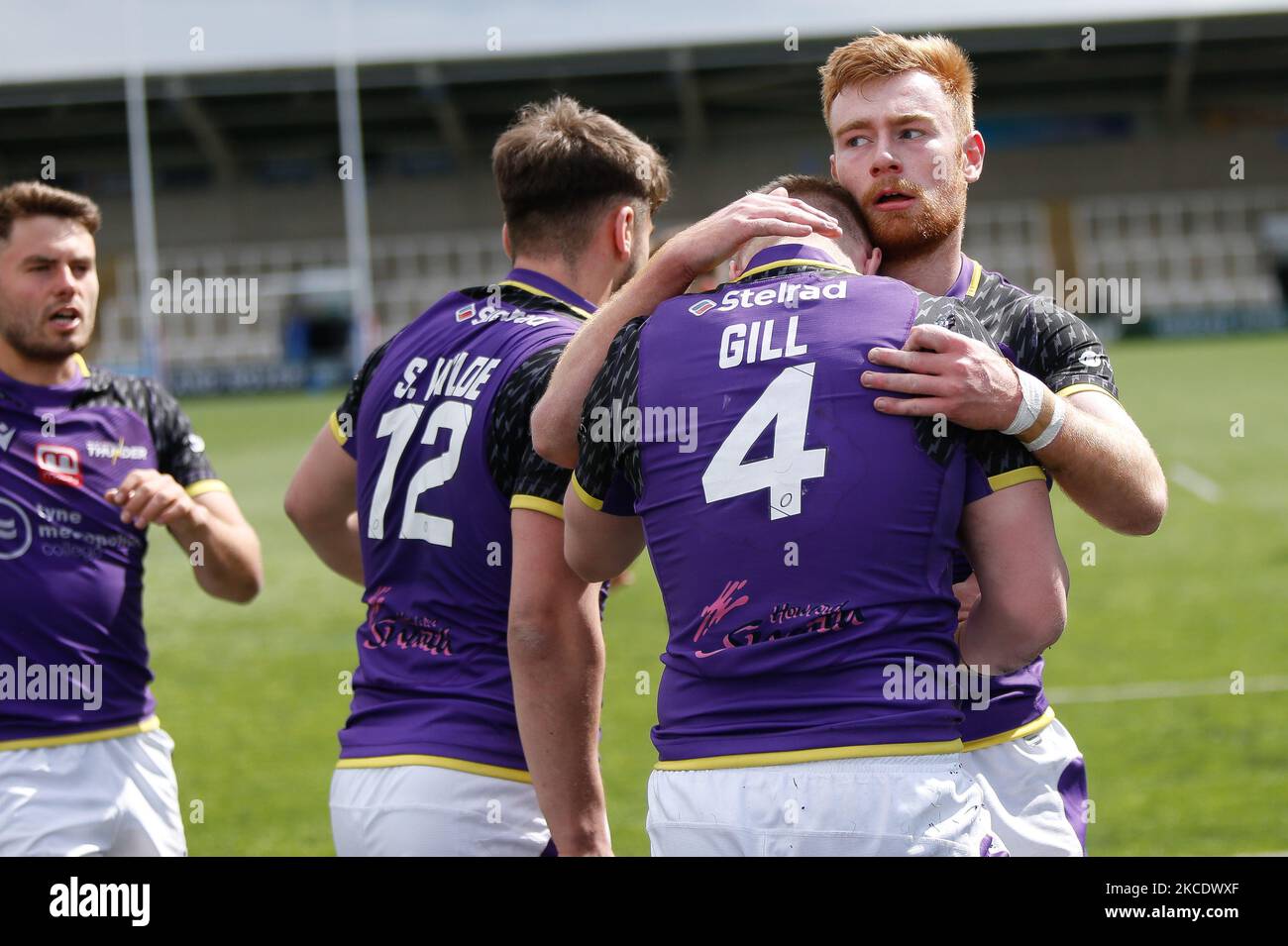 Alex Donaghy of Newcastle Thunder congratulates Kieran Gill of ...