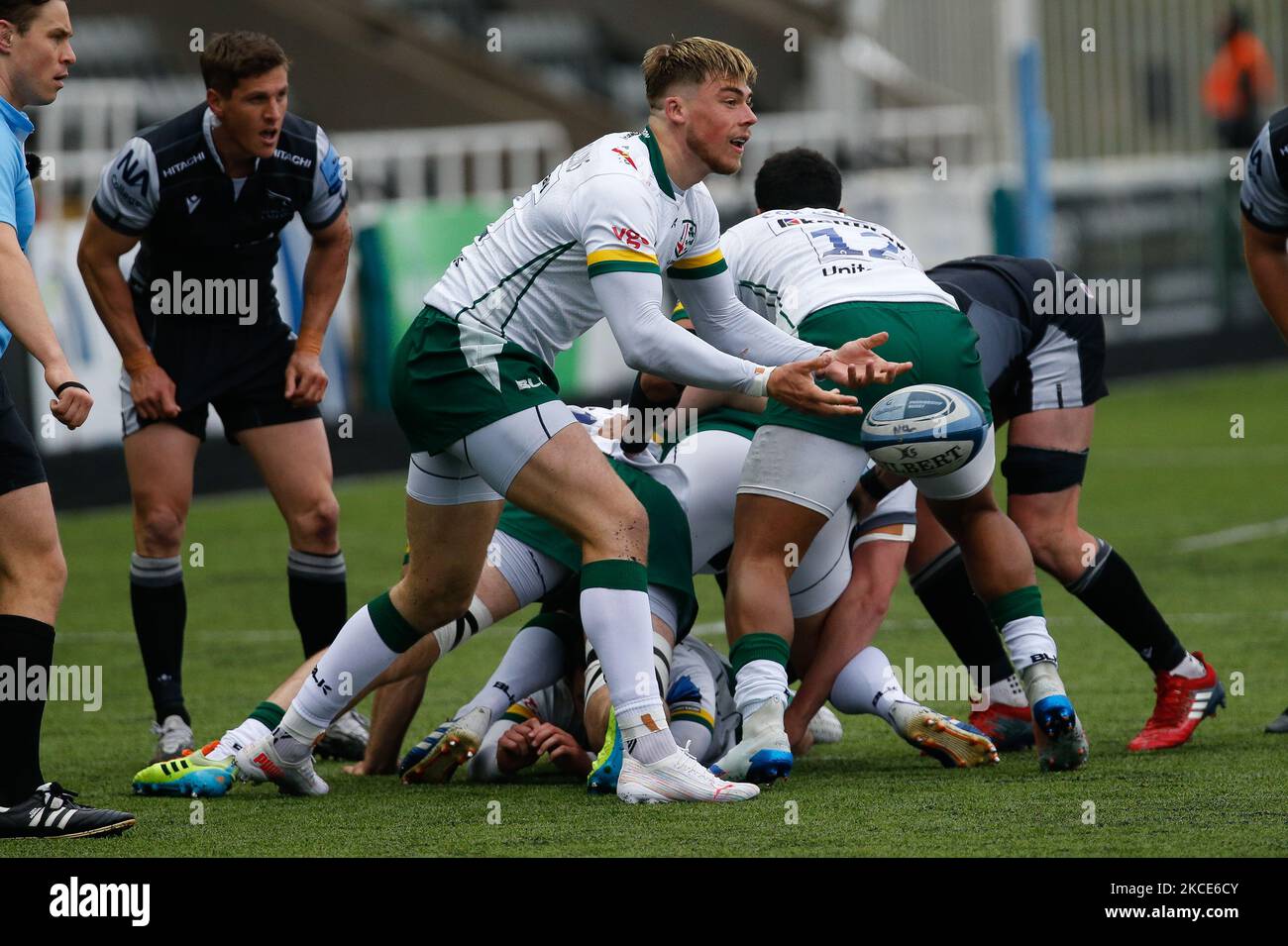 Ollie Hassell-Collins of London Irish in action during the Gallagher Premiership match between Newcastle Falcons and London Irish at Kingston Park, Newcastle on Saturday 8th May 2021. (Photo by Chris Lishman/MI News/NurPhoto) Stock Photo