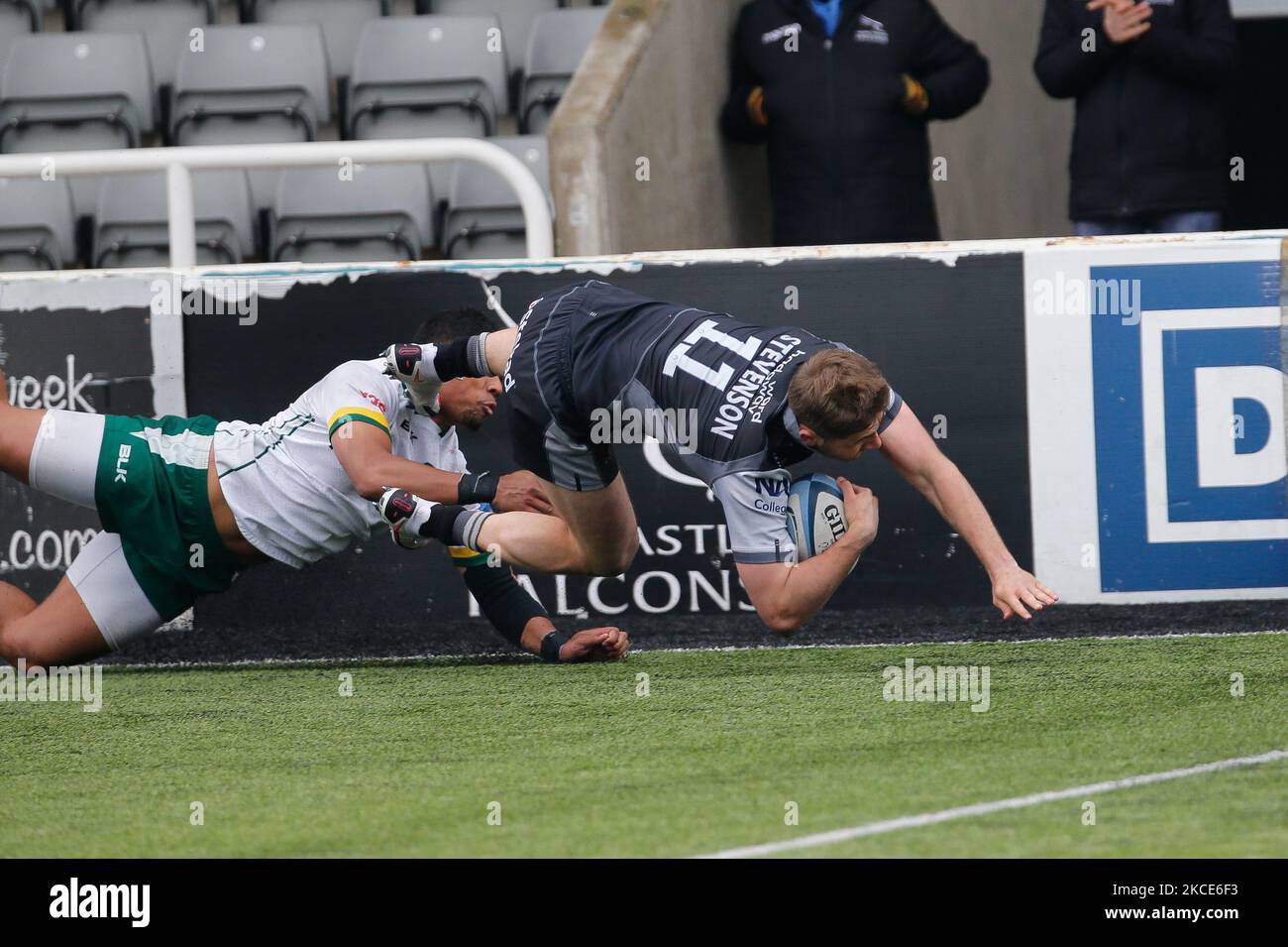 Ben Stevenson of Newcastle Falcons on his way to the line during the Gallagher Premiership match between Newcastle Falcons and London Irish at Kingston Park, Newcastle on Saturday 8th May 2021. (Photo by Chris Lishman/MI News/NurPhoto) Stock Photo