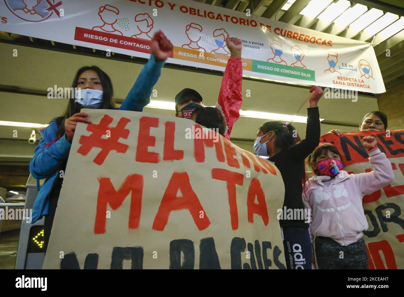 Members of the "Otom Community in Rebellion and Resistance
