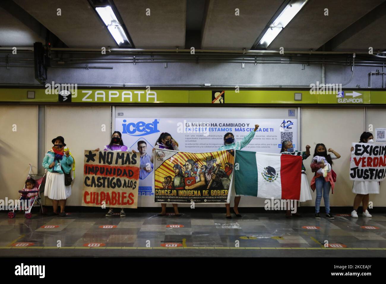 Members of the "Otom Community in Rebellion and Resistance