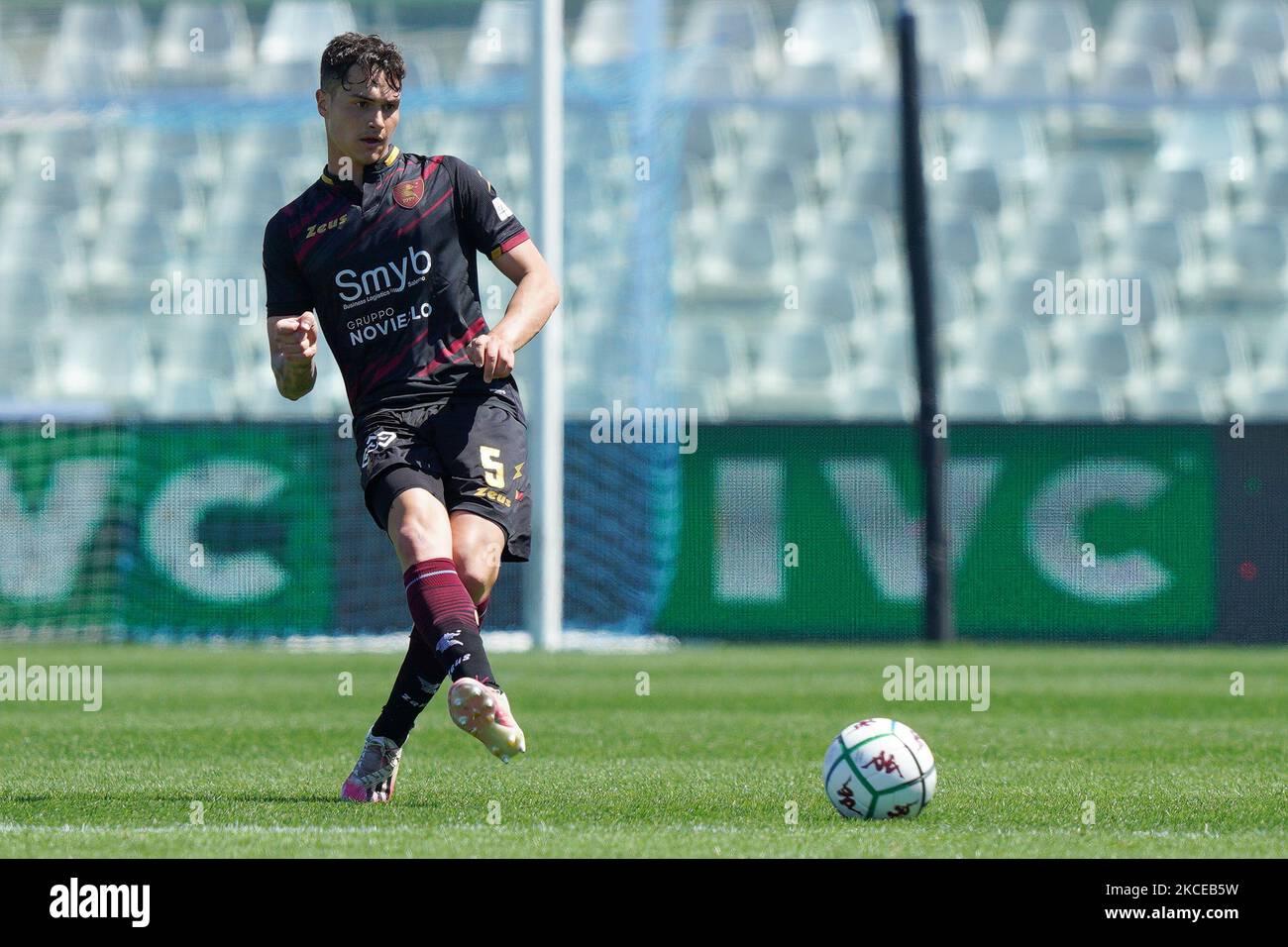 Valerio Mantovani Of US Salernitana 1919 During The Serie B Match ...