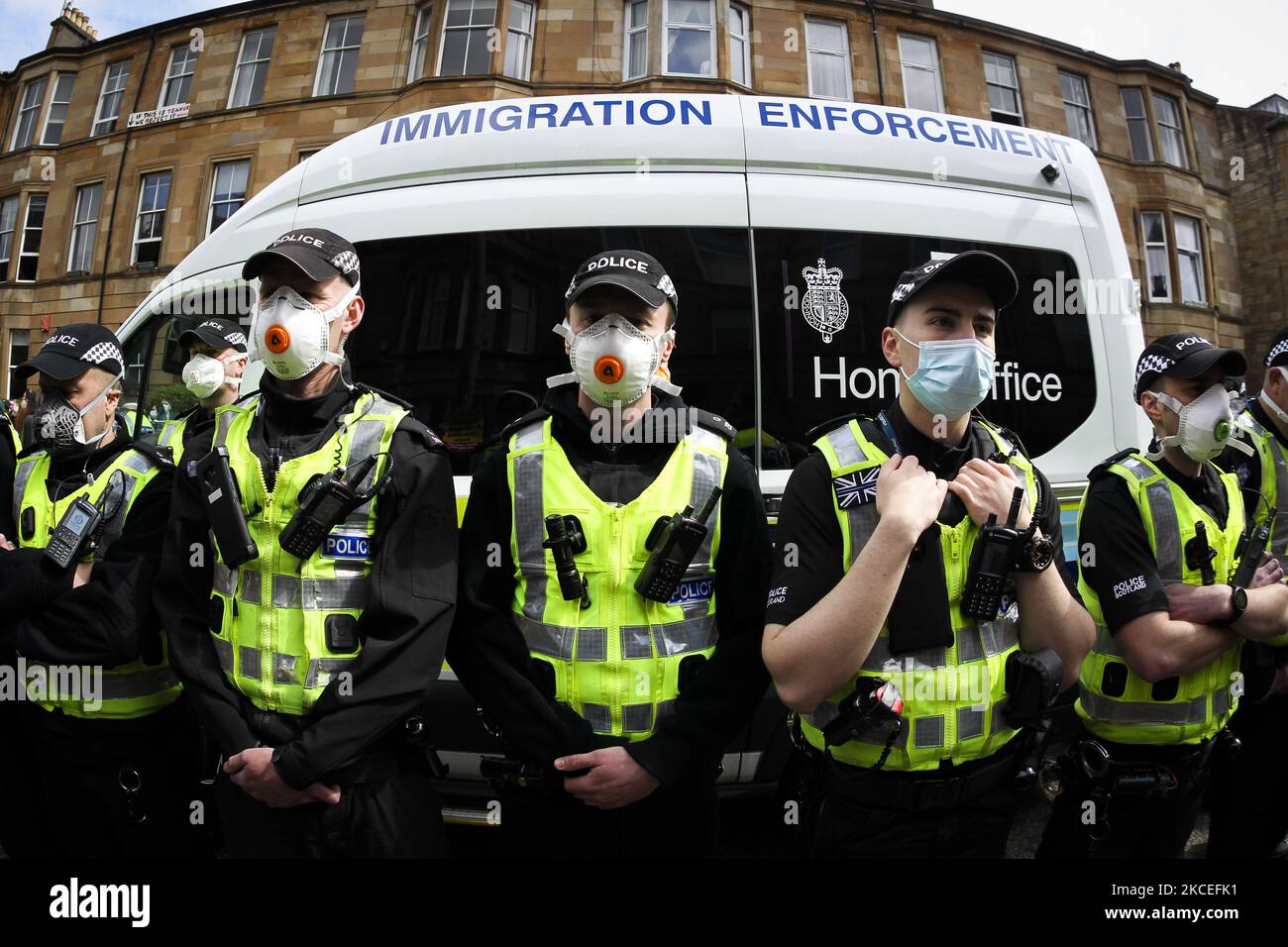 Immigration raid hires stock photography and images Alamy