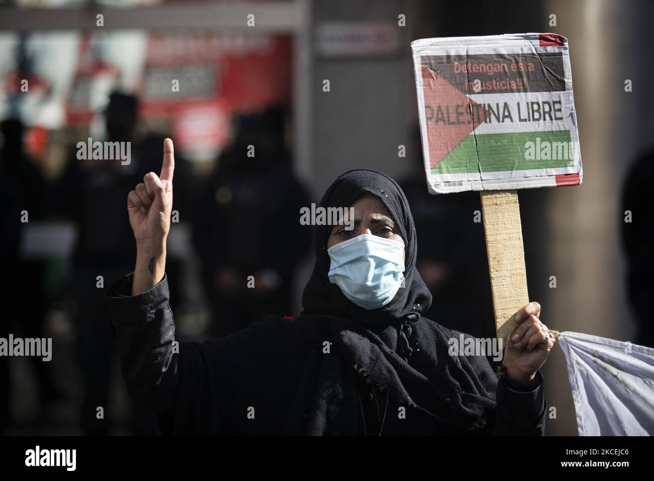 Pro-Palestinian demonstrators attend a protest to express solidarity with the Palestinian people following a flare-up of Israeli-Palestinian violence, in Buenos Aires, Argentina on May 14, 2021. (Photo by Matías Baglietto/NurPhoto) Stock Photo