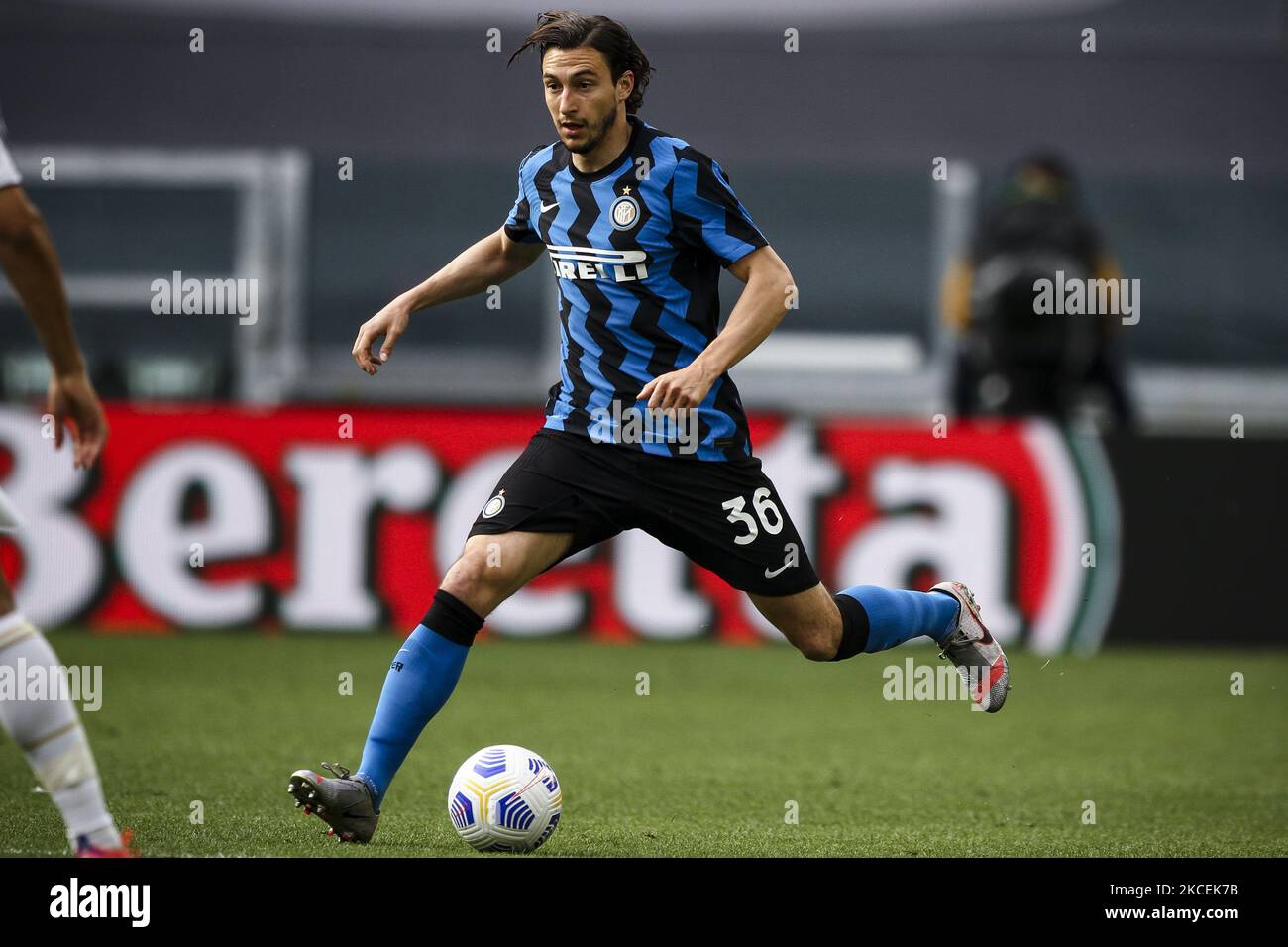 Inter defender Matteo Darmian (36) in action during the Serie A football match n.37 JUVENTUS - INTER on May 15, 2021 at the Allianz Stadium in Turin, Piedmont, Italy. Final result: Juventus-Inter 3-2. Sporting stadiums around Italy remain under strict restrictions due to the Coronavirus Pandemic as Government social distancing laws prohibit fans inside venues resulting in games being played behind closed doors. (Photo by Matteo Bottanelli/NurPhoto) Stock Photo