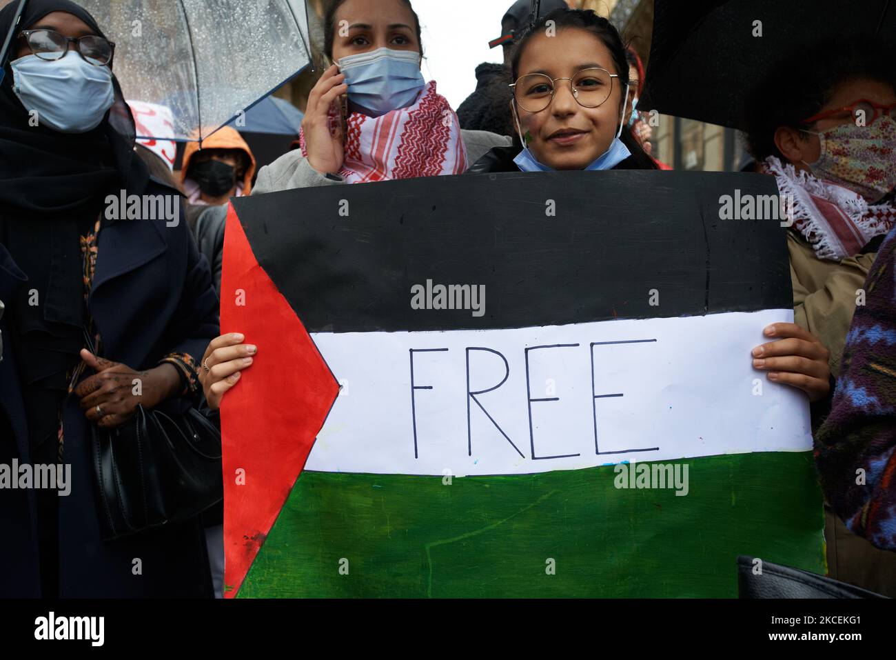 Hundreds of people gathered in support of Gaza and the Occupied
