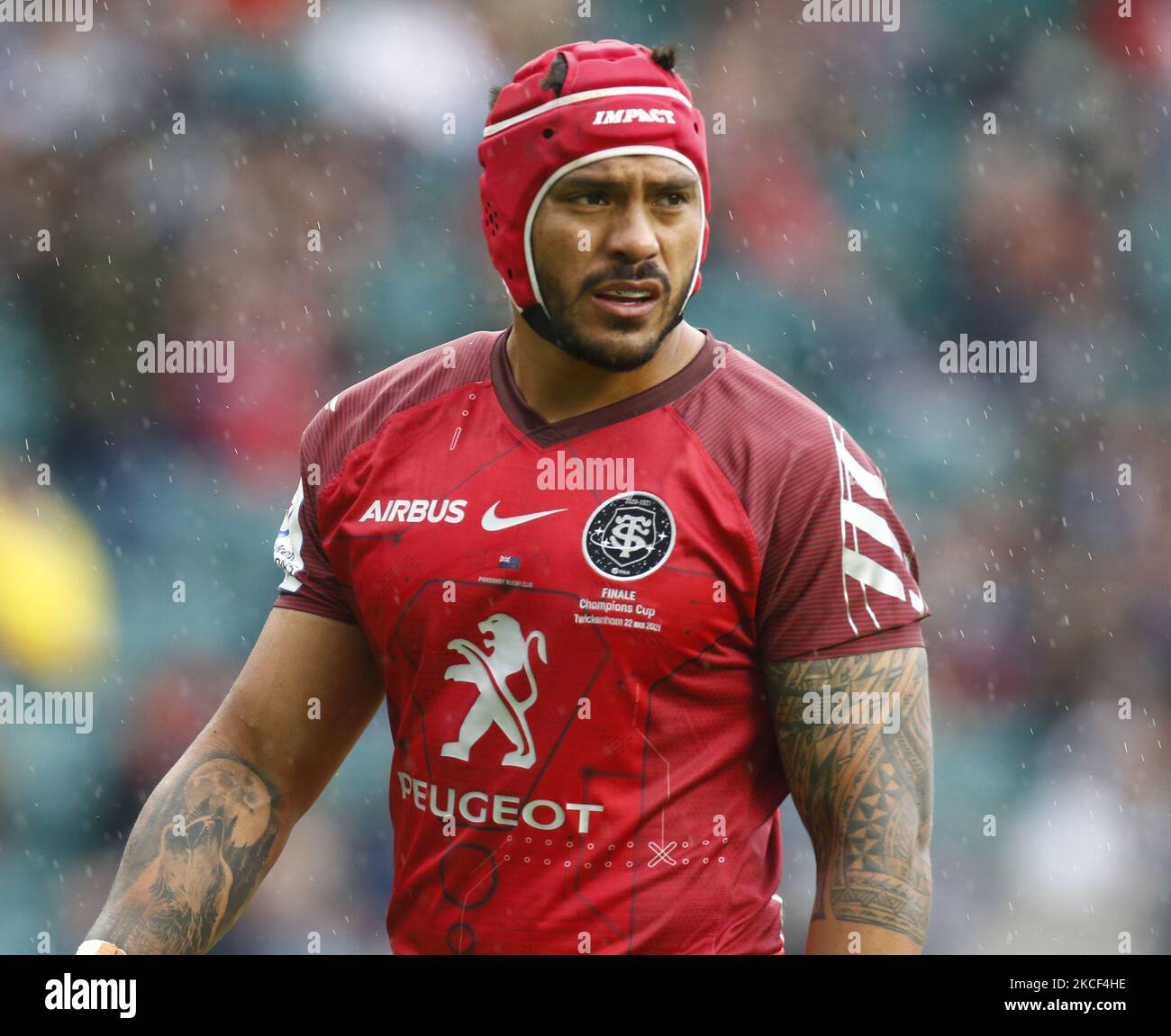 Toulouse's Romain Ntamack (left) and Pita Ahki show their dejection during  the Heineken Champions Cup, Pool A match at Coventry Building Society Arena,  Coventry. Picture date: Saturday January 15, 2022 Stock Photo - Alamy