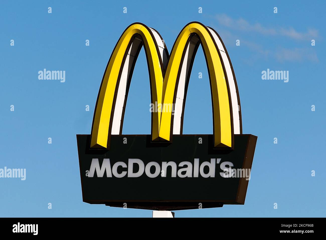 McDonald's logo is seen near the restaurant in Krakow, Poland on May 26, 2021. (Photo by Jakub Porzycki/NurPhoto) Stock Photo