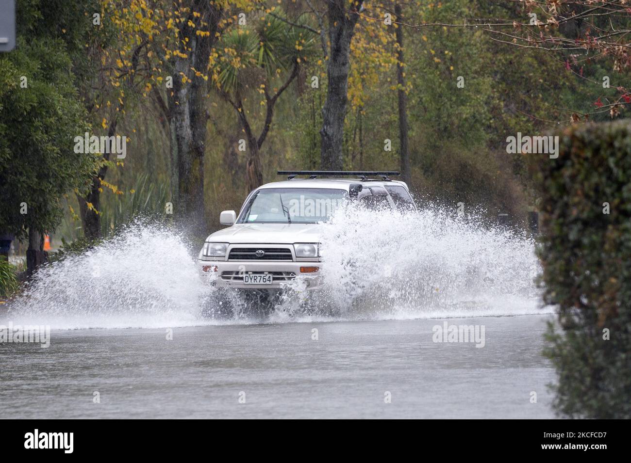 Place code red severe weather warning hires stock photography and