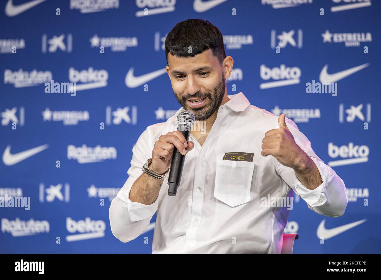 Presentation Of Sergio Kun Aguero As A New FC Barcelona Player After presentation-of-sergio-kun-aguero-as-a-new-fc-barcelona-player-after
