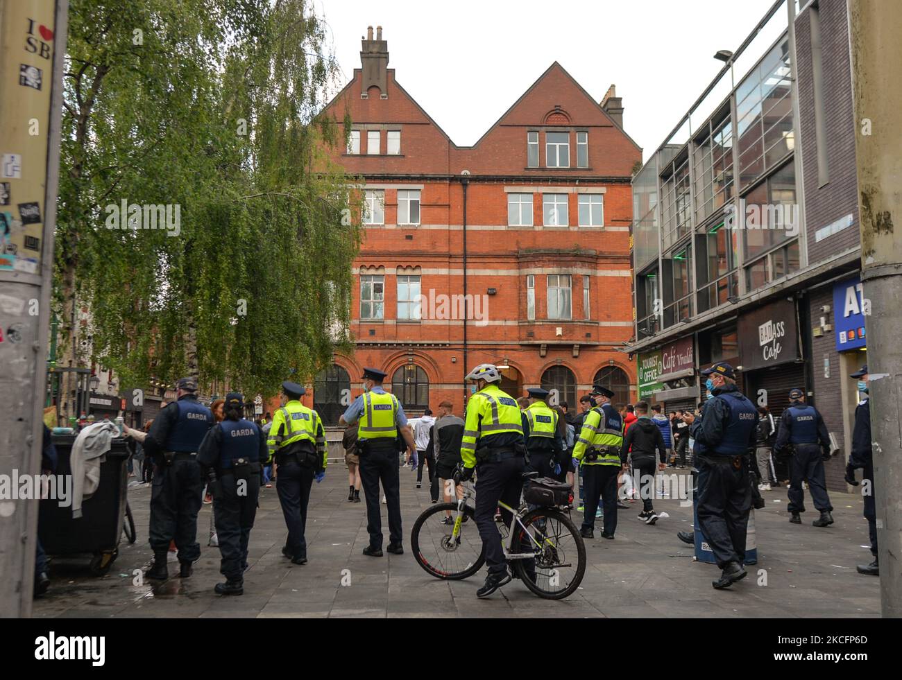 Members of Gardai enforcing coronavirus restrictions and relocating people from Temple Bar in Dublin. On Sunday, 6 June 2021, in Dublin, Ireland. (Photo by Artur Widak/NurPhoto) Stock Photo