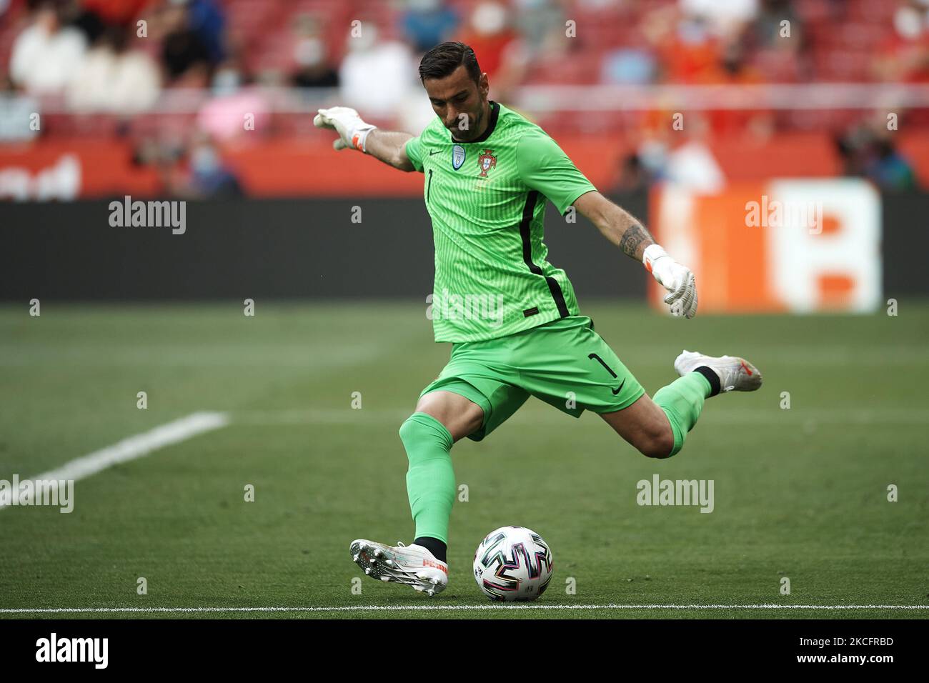 Rui Patricio (Wolverhampton Wanderers) of Portugal does passed during the international friendly match between Spain and Portugal at Estadio Wanda Metropolitano on June 4, 2021 in Madrid, Spain. (Photo by Jose Breton/Pics Action/NurPhoto) Stock Photo