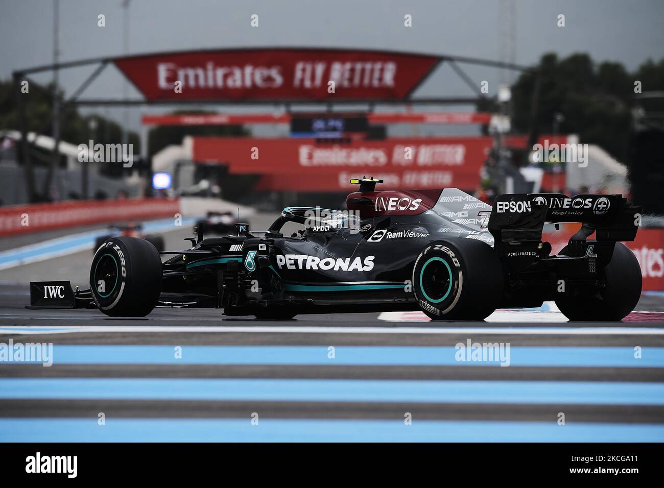Valtteri Bottas of Finland driving the (77) Mercedes AMG Petronas F1 Team Mercedes W12during the F1 Grand Prix of France at Circuit Paul Ricard on June 27, 2021 in Le Castellet, France. (Photo by Jose Breton/Pics Action/NurPhoto) Stock Photo