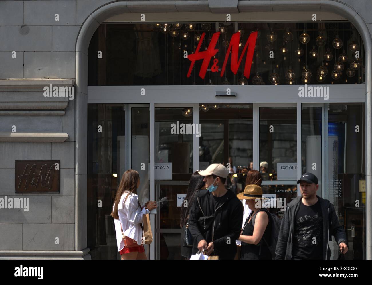 ENtrance to the H and M store in Dublin city center. On Tuesday, 22 June  2021, in Dublin, Ireland. (Photo by Artur Widak/NurPhoto Stock Photo - Alamy