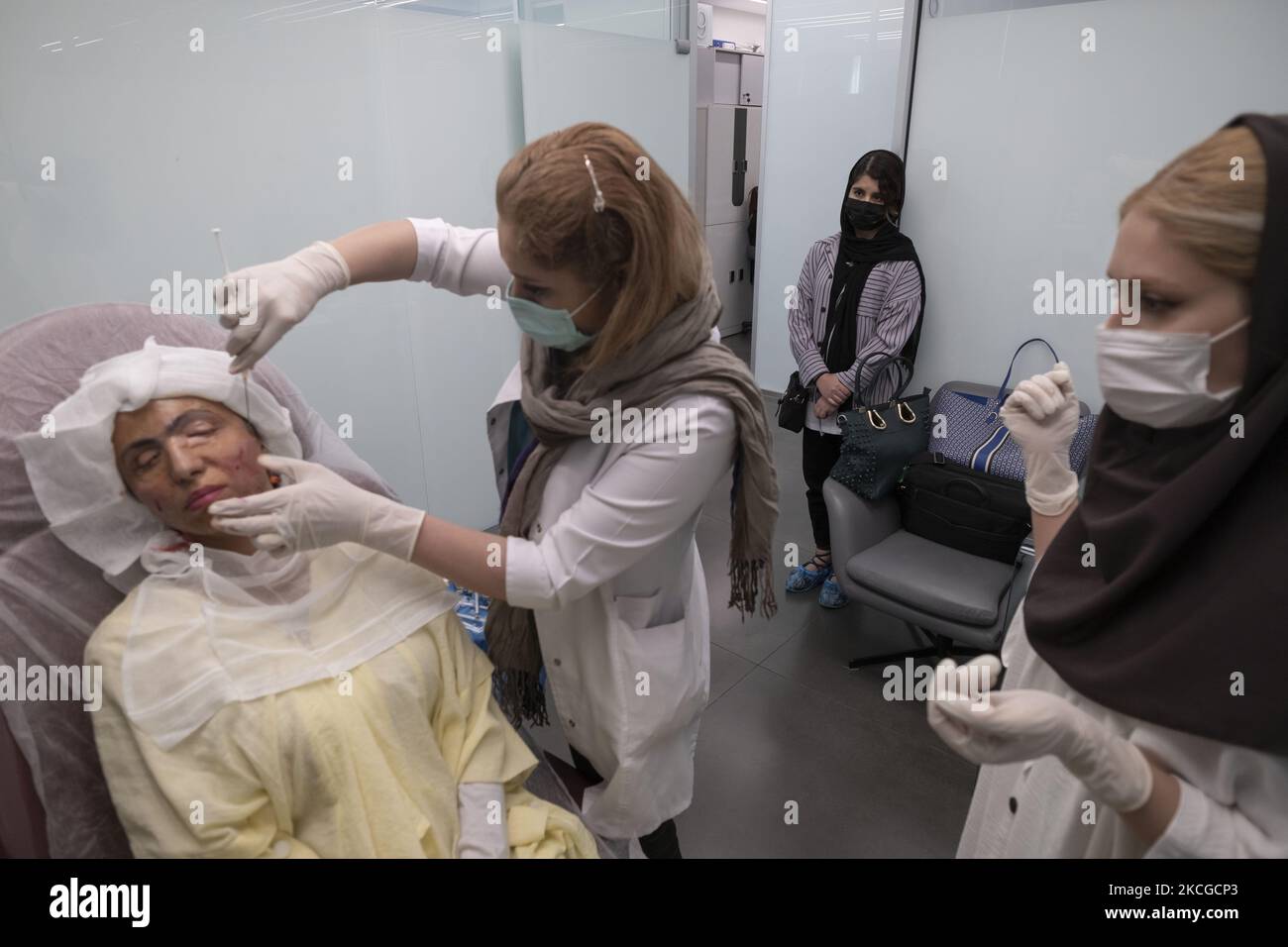 Restorative injection hi-res stock photography and images - Alamy