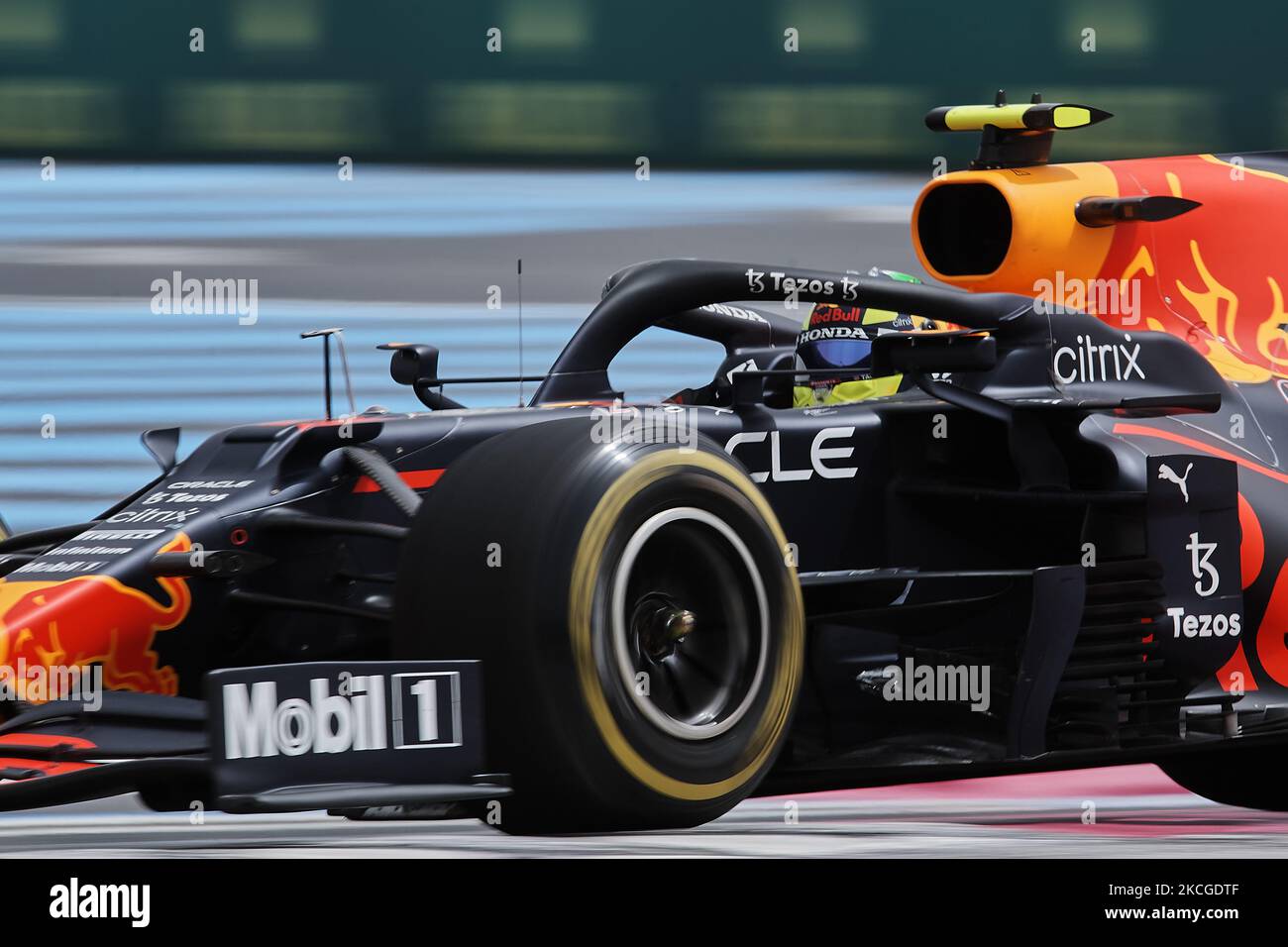 Red bull racing rb16b hi-res stock photography and images