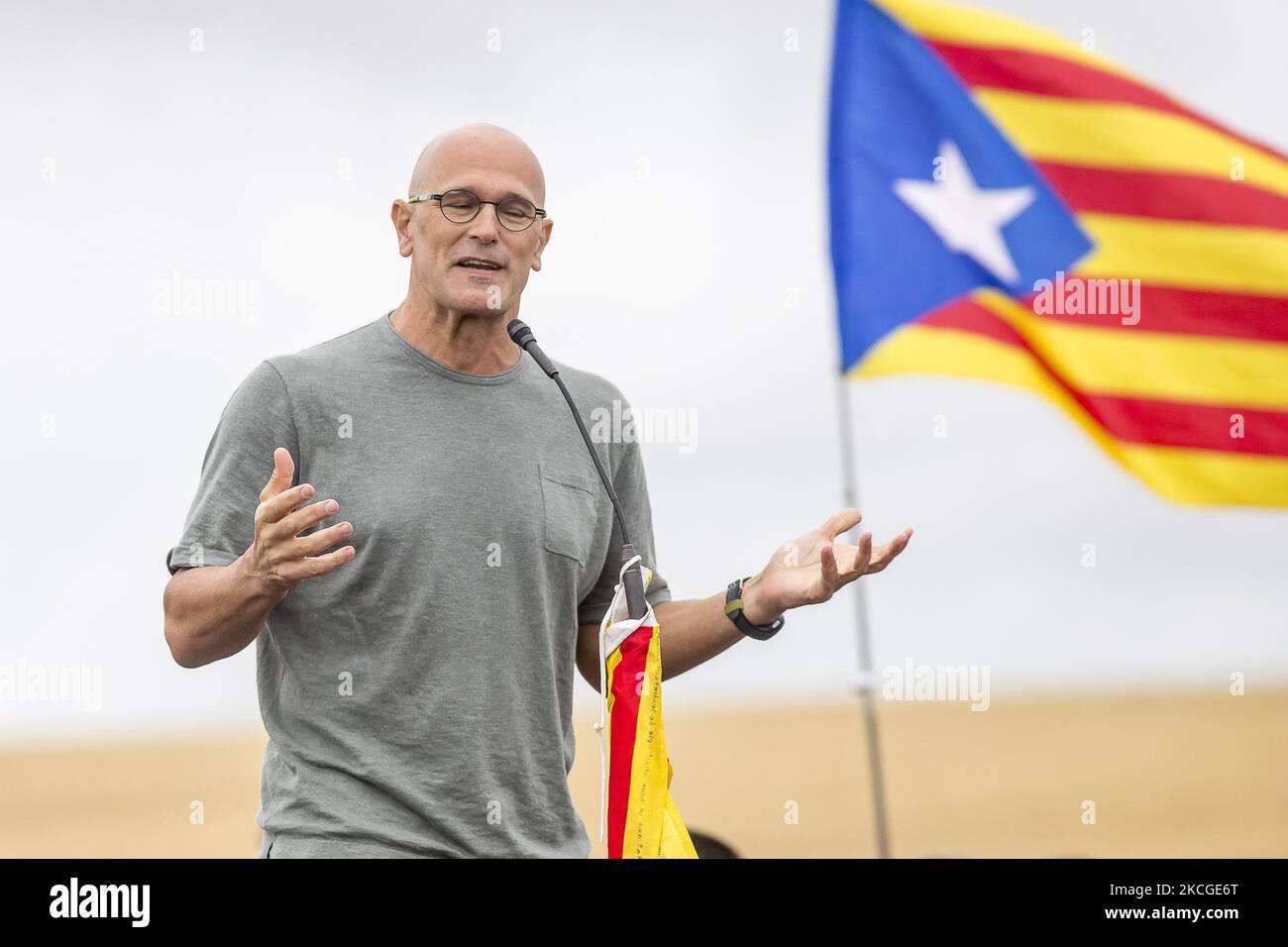 Catalan leader Raül Romeva in front of the Lledoners prison after the Spanish government announced a pardon for those who participated in Catalonia's failed 2017 independence bid, Sant Joan de Vilatorrada, near Barcelona, Catalonia, Spain on June 23, 2021 (Photo by Albert Llop/NurPhoto) Stock Photo