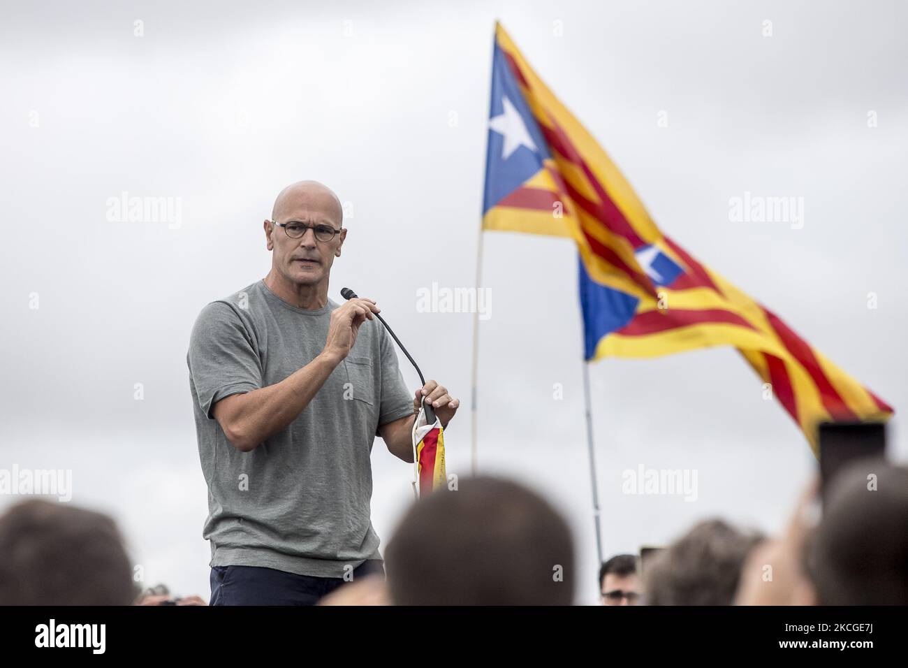 Catalan leader Raül Romeva in front of the Lledoners prison after the Spanish government announced a pardon for those who participated in Catalonia's failed 2017 independence bid, Sant Joan de Vilatorrada, near Barcelona, Catalonia, Spain on June 23, 2021 (Photo by Albert Llop/NurPhoto) Stock Photo