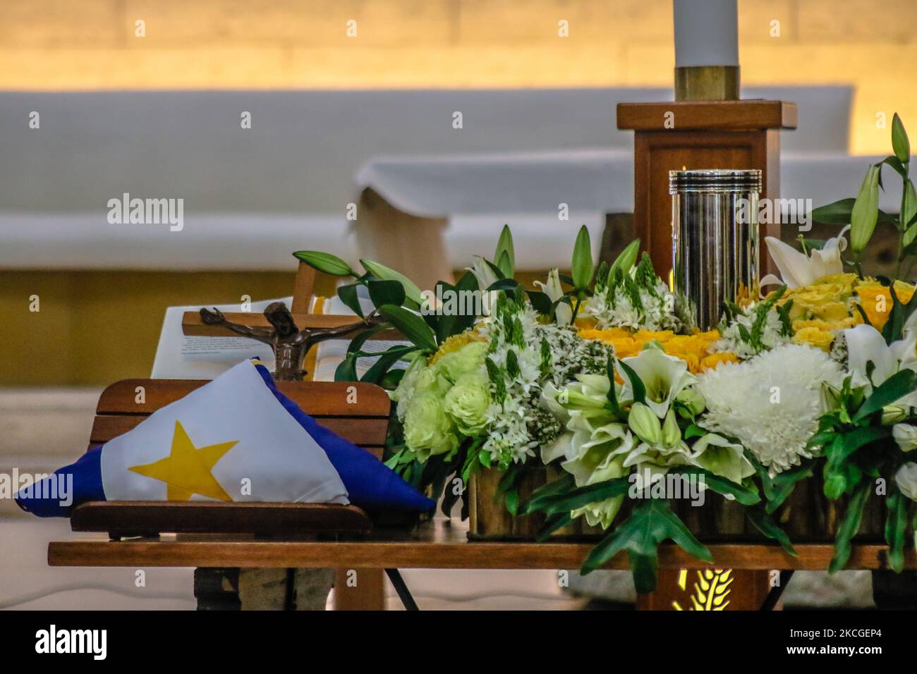 Ashes of Former Philippine President Benigno 'Noynoy' Aquino III are brought to Ateneo De Manila University in Quezon City, Philippines for public viewing on June 25, 2021. Former President Benigno Aquino III publicly known as PNoy, peacefully died last Thursday morning, June 24, 2021 at the age of 61 because of Renal Disease. (Photo by Ryan Eduard Benaid/NurPhoto) Stock Photo