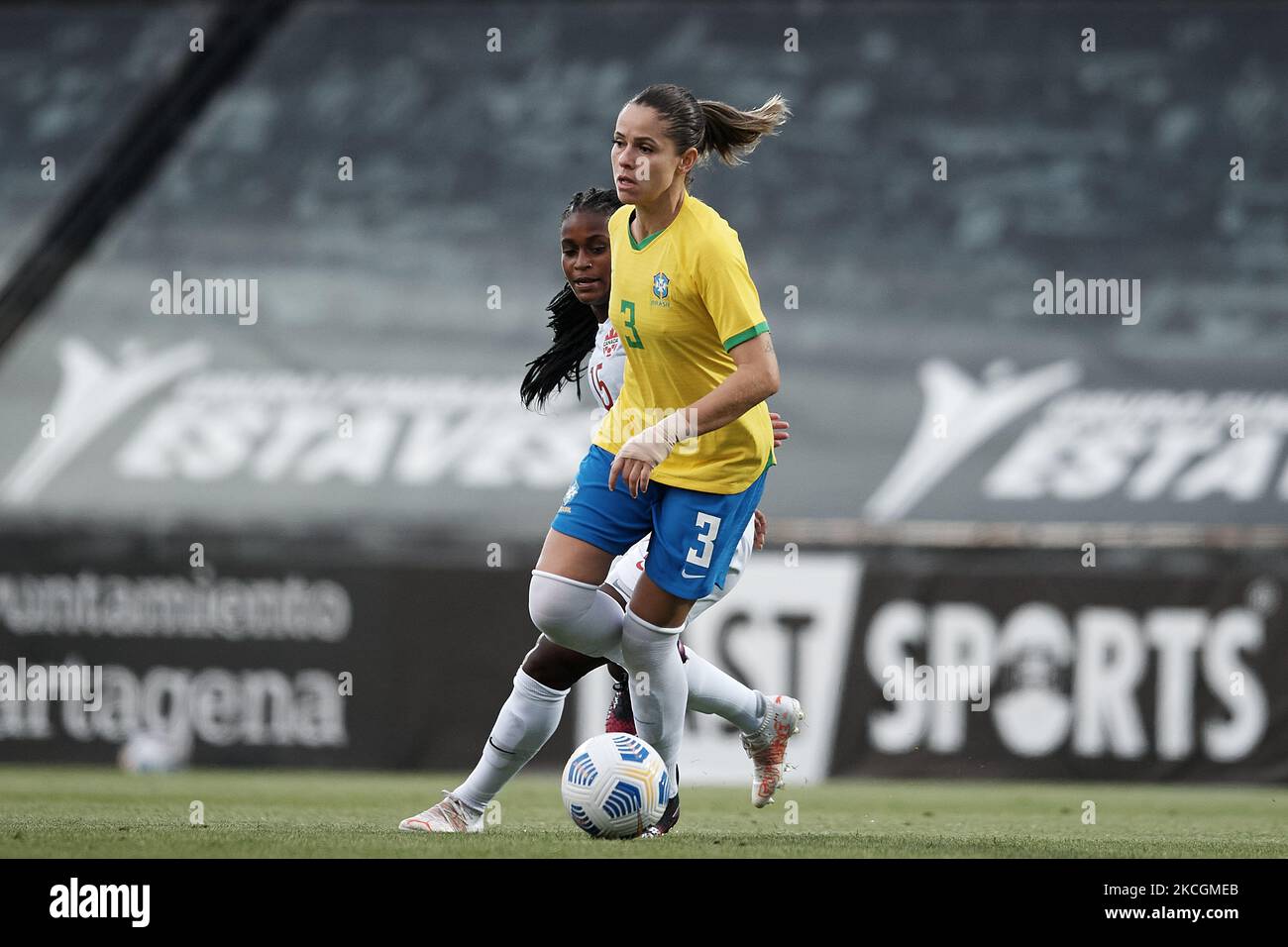 Erika Santos of Brazil and Nichelle Prince of Canada competes for the ball during the Women's International Friendly match between Brazil and Canada at Estadio Cartagonova on June 14, 2021 in Cartagena, Spain (Photo by Jose Breton/Pics Action/NurPhoto) Stock Photo