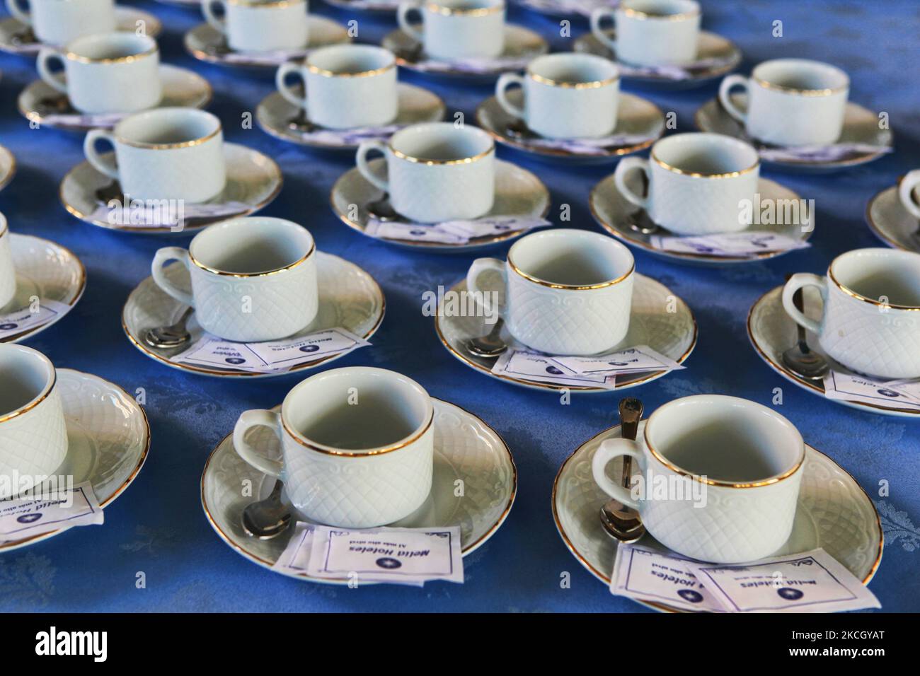 Blue trim cups and saucers hires stock photography and images Alamy