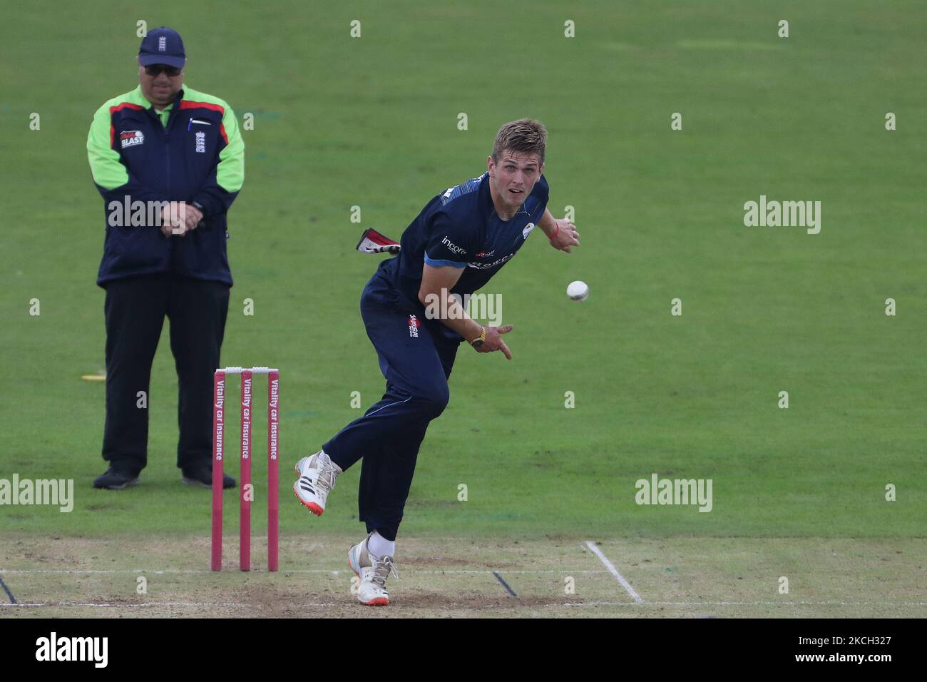 Alex Thomson of Derbyshire bowling during the Vitality Blast T20 match between Durham County Cricket Club and Derbyshire County Cricket Club at Emirates Riverside, Chester le Street on Friday 9th July 2021. (Photo by Will Matthews/MI News/NurPhoto) Stock Photo