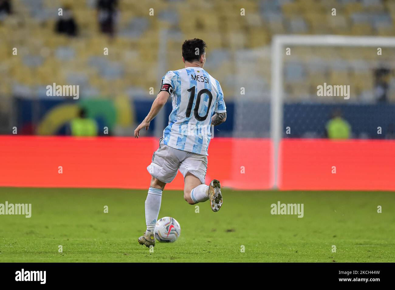 XXXX player from Argentina during a match against Brazil at the Maracana  stadium, for the Copa America 2021, this Saturday (10). (Photo by Thiago  RibeiroNurPhoto Stock Photo - Alamy
