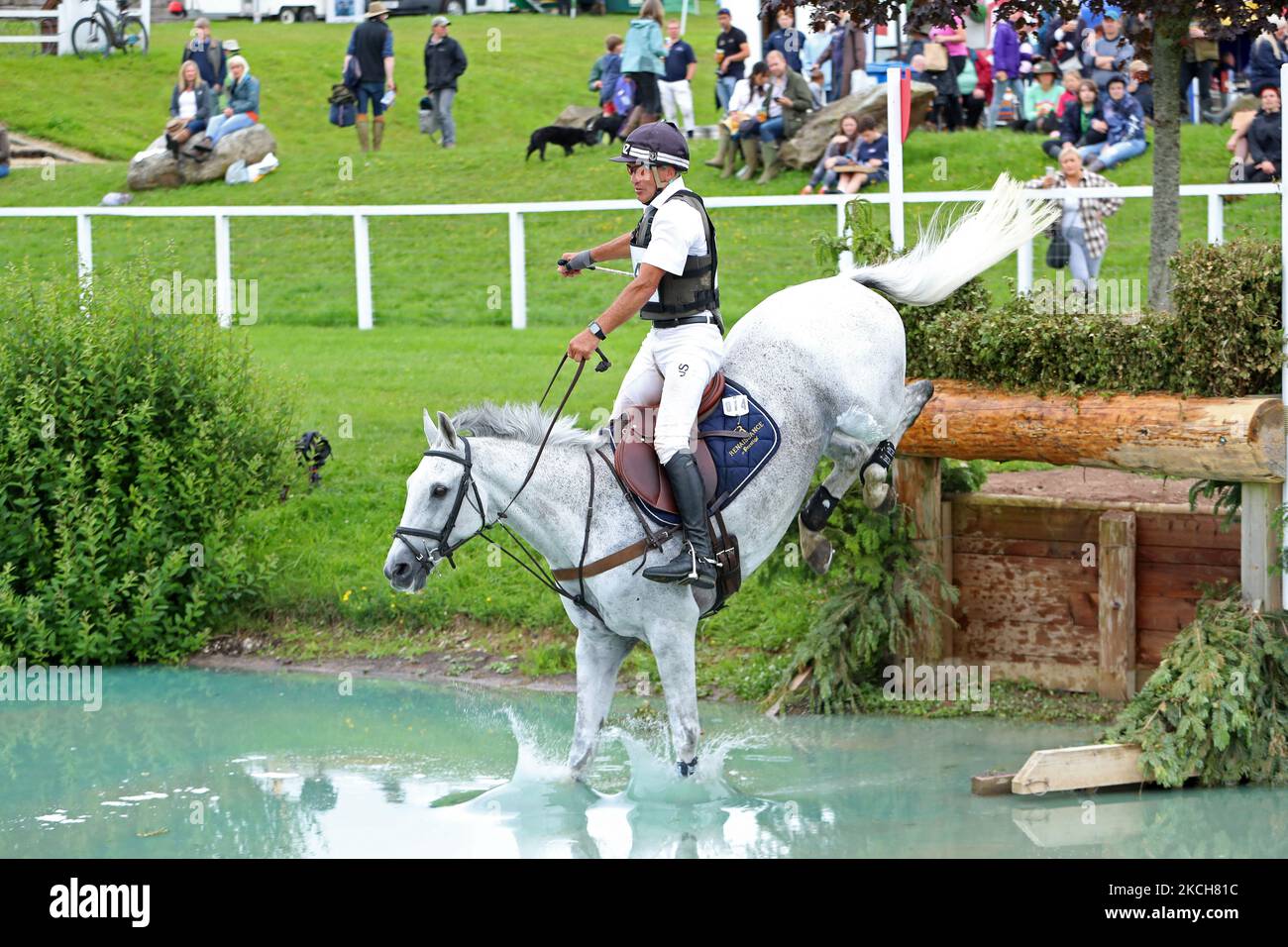 Andrew Nicholson riding Swallow Springs during 4* Cross Country event at the Barbury Castle International Horse Trials, Marlborough, Wiltshire, UK on Sunday 11th July 2021. (Photo by Jon Bromley/MI News/NurPhoto) Stock Photo