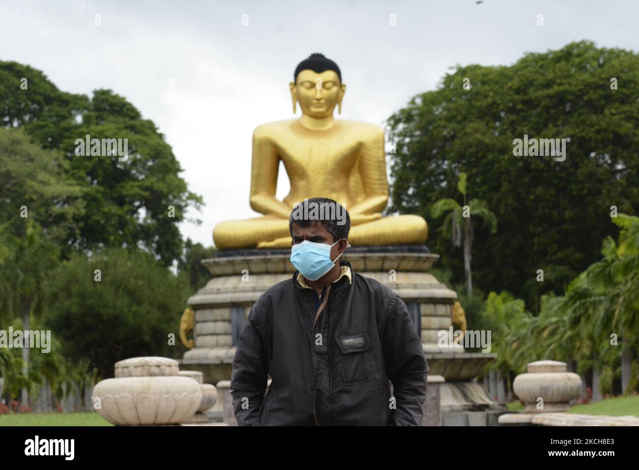 A man wearing a face mask near Colombo, July 14, 2021 (Photo by Akila Jayawardana/NurPhoto) Stock Photo