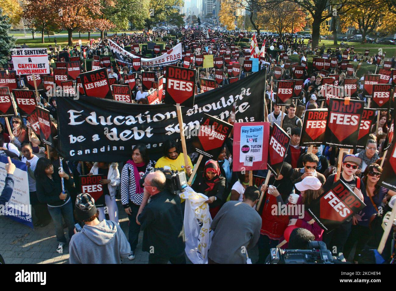 Thousands of university students protest during the national Day of Student Action to protest against high tuition fees in Toronto, Ontario, Canada, on November 05, 2008. The price of university education in Ontario is the highest in Canada and students end up amassing huge amounts of debt for a degree that in many cases does not help them get a job in the career in which they have studied. (Photo by Creative Touch Imaging Ltd./NurPhoto) Stock Photo