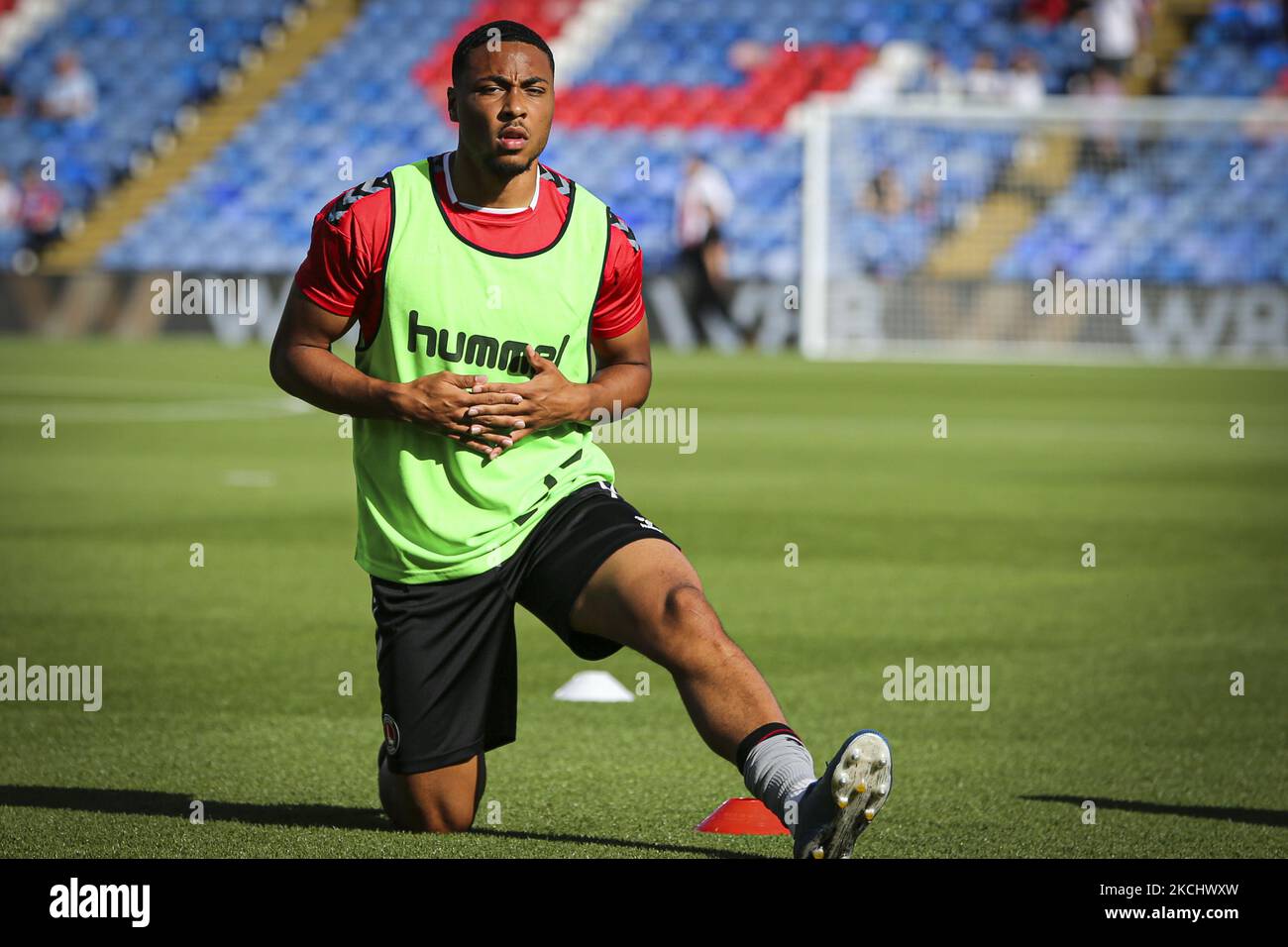 Akin Famewo of Charlton athletic warms up during the Pre-season Friendly match between Crystal Palace and Charlton Athletic at Selhurst Park, London, England on 27th July 2021. (Photo by Tom West/MI News/NurPhoto) Stock Photo