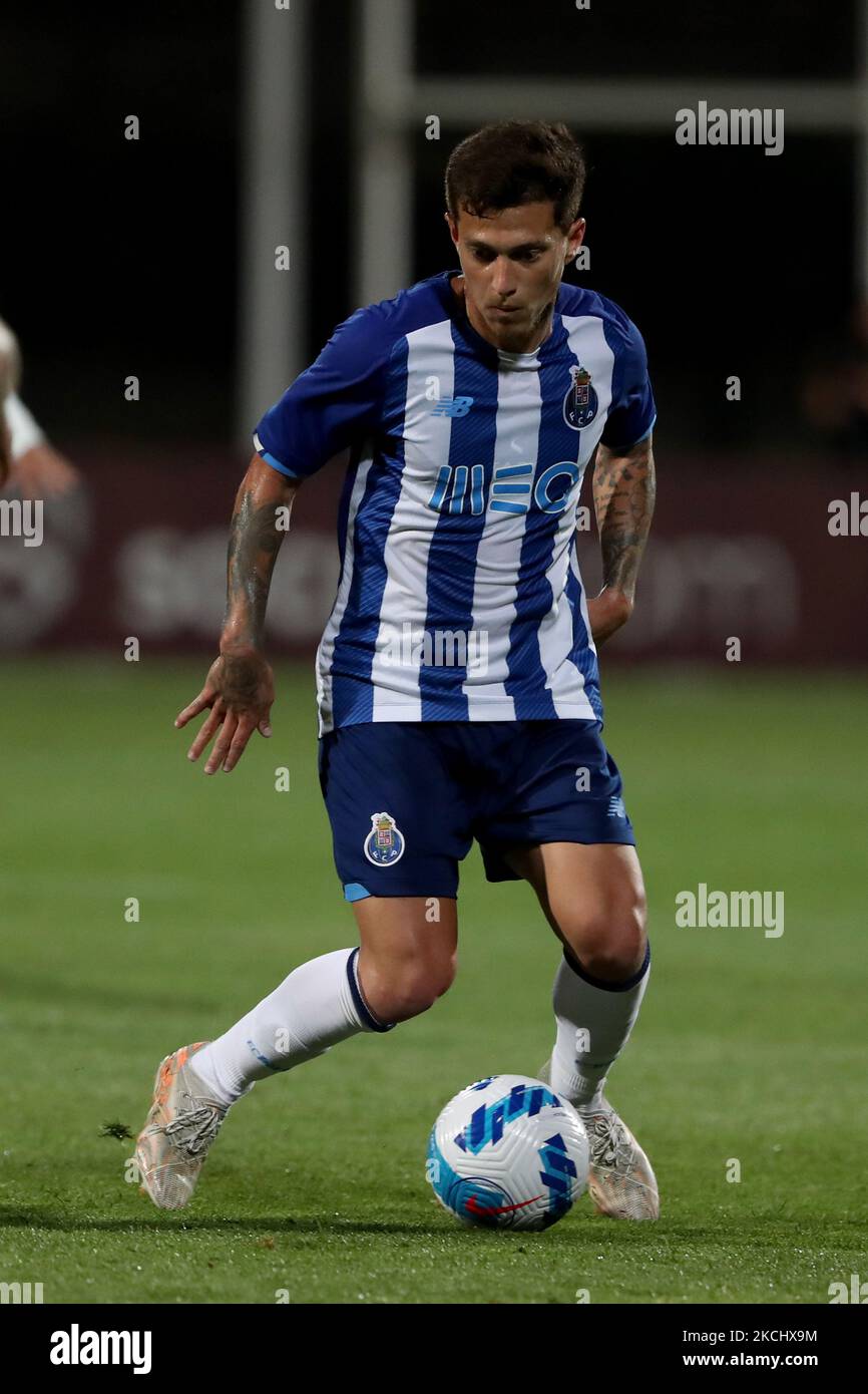 Hengelo, Netherlands. 22nd Mar, 2023. HENGELO, NETHERLANDS - MARCH 22:  Myron Bostdorp of FC Twente looks on during the International Club Friendly  match between FC Twente and VFL Bochum at Trainingscomplex Hengelo