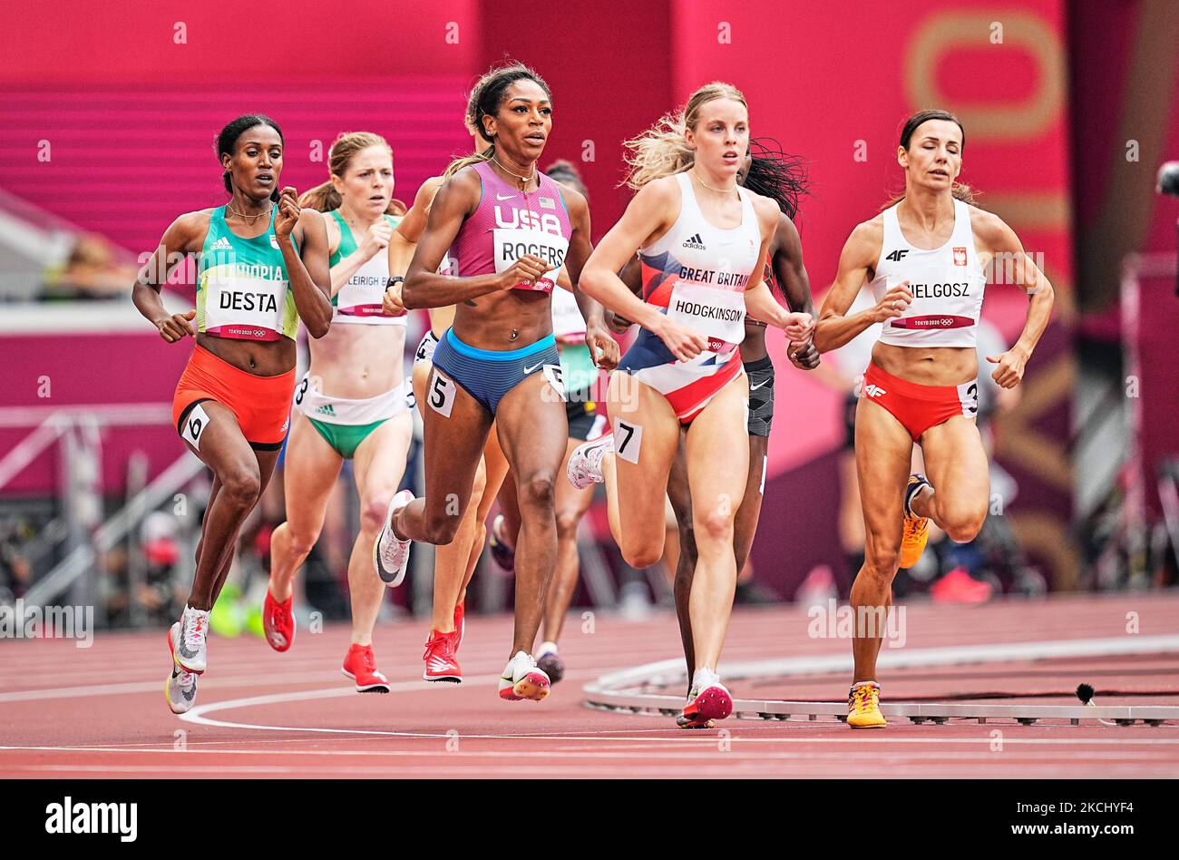 Rasevyn Rodgers from USA and Keely Hodgkinson from Great Britain during 800 meter for women at the Tokyo Olympics, Tokyo Olympic stadium, Tokyo, Japan on July 30, 2021. (Photo by Ulrik Pedersen/NurPhoto) Stock Photo