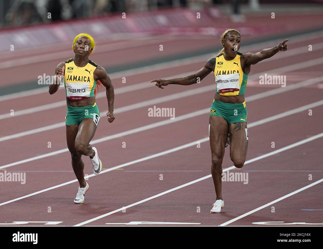 Elaine ThompsonHerah wins the gold in 100 meter for women in 9.61