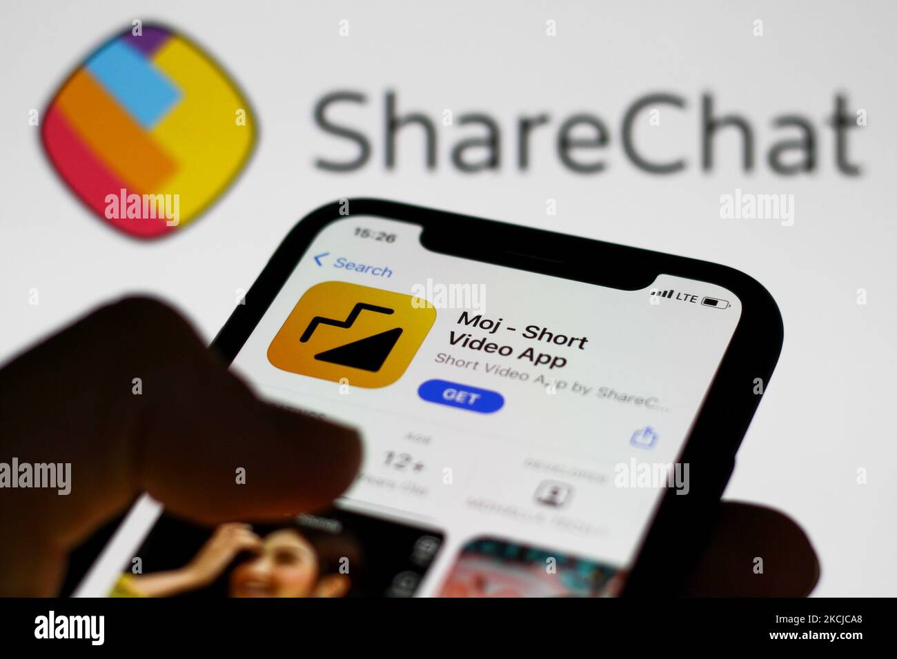 Sharechat app hi-res stock photography and images - Alamy