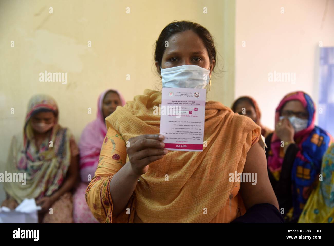 Mordana covid19 vaccine hi-res stock photography and images