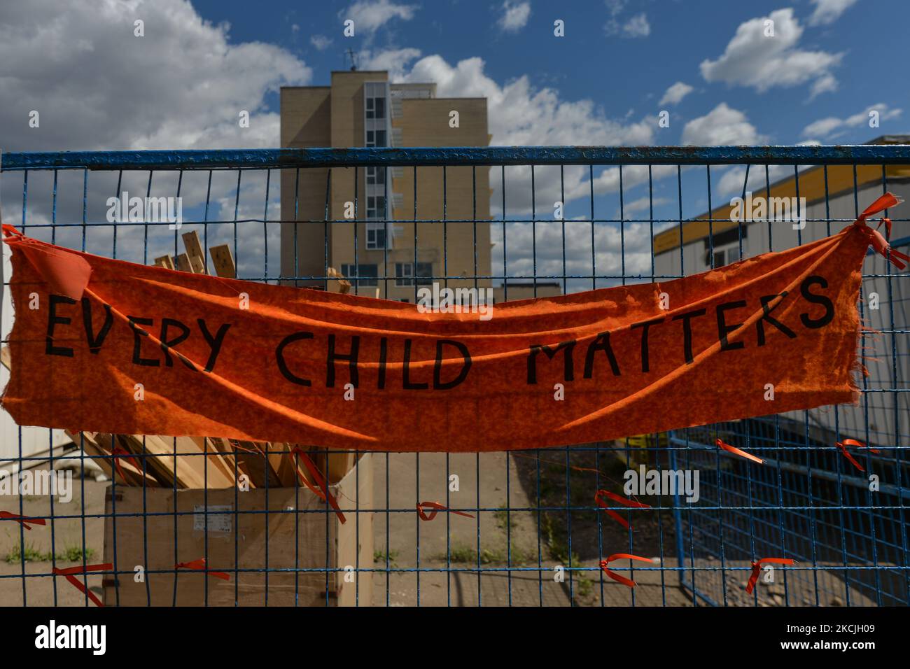 A banner that reads 'Every Child Matters' attached to the fence surrounding the grounds of the former Charles Camsell Hospital in North Edmonton. First Nation members have been calling for construction to stop at the former Camsell Hospital where many believe patients may have been buried. Charles Camsell Hospital served as a hospital (1945-1996) for treating First Nations people with tuberculosis, but also a site where patients were subjected to research. On Wednesday, 11 August 2021, in Edmonton, Alberta, Canada. (Photo by Artur Widak/NurPhoto) Stock Photo