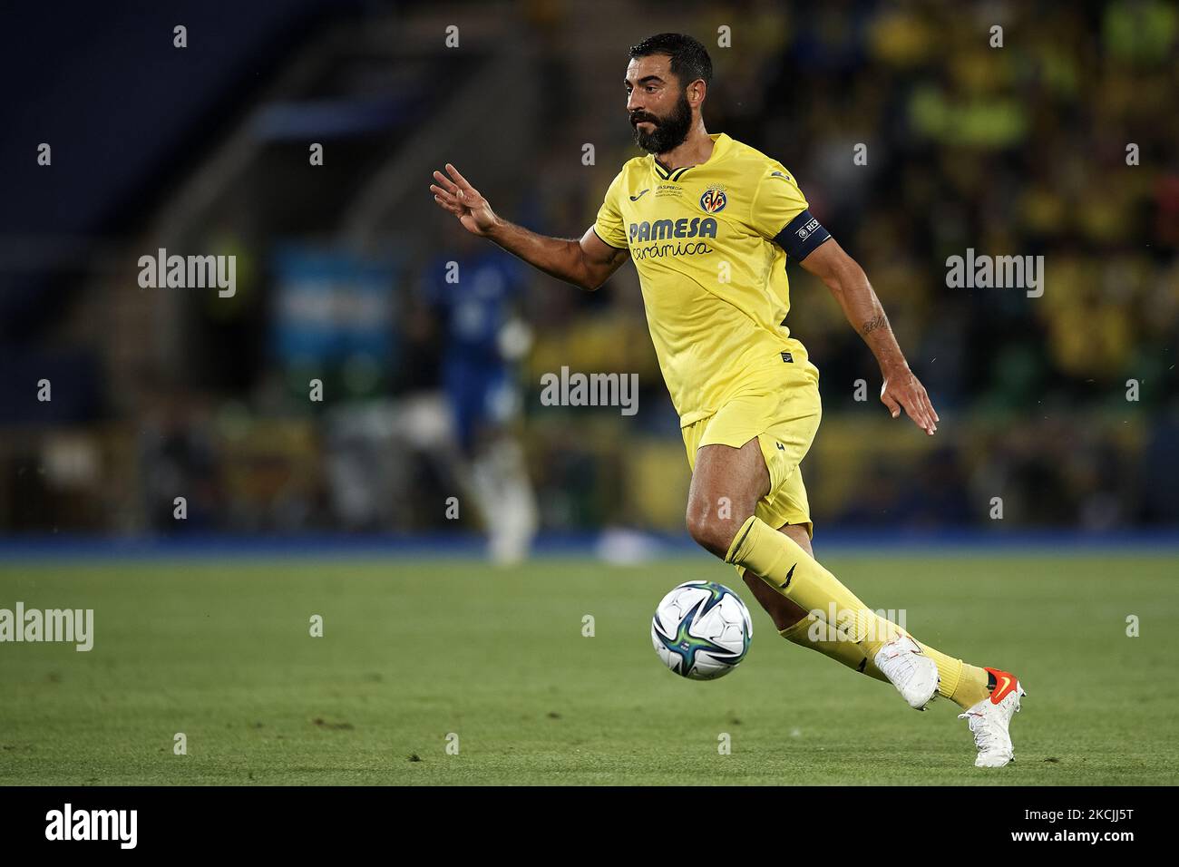 Raul Albiol of Villarreal in action during the UEFA Super Cup Final match between Chelsea CF and Villarreal CF at Windsor Park on August 11, 2021 in Belfast, Northern Ireland. (Photo by Jose Breton/Pics Action/NurPhoto) Stock Photo