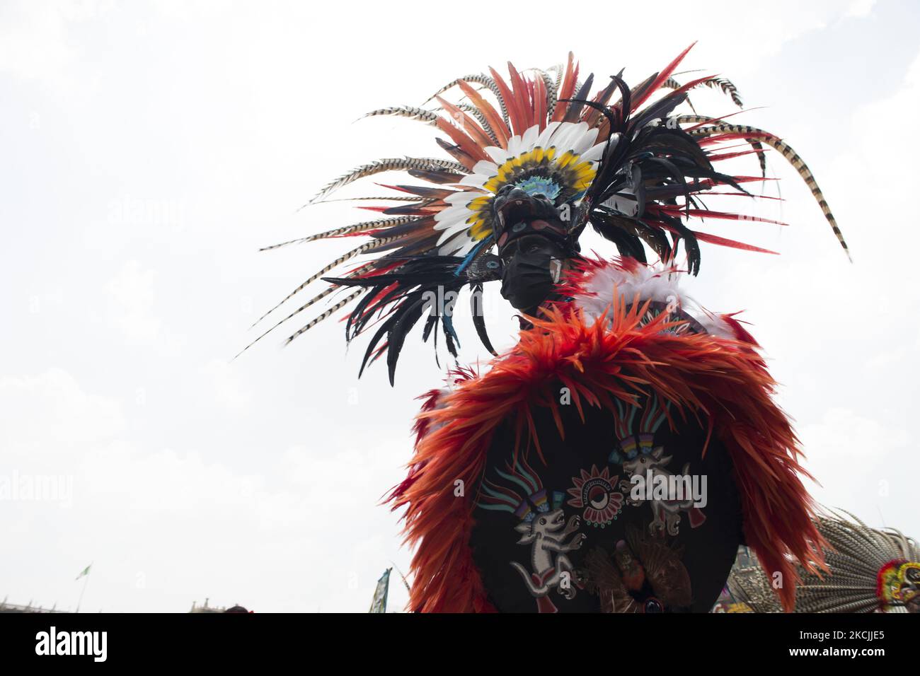 Mexicas dancers hi-res stock photography and images - Alamy