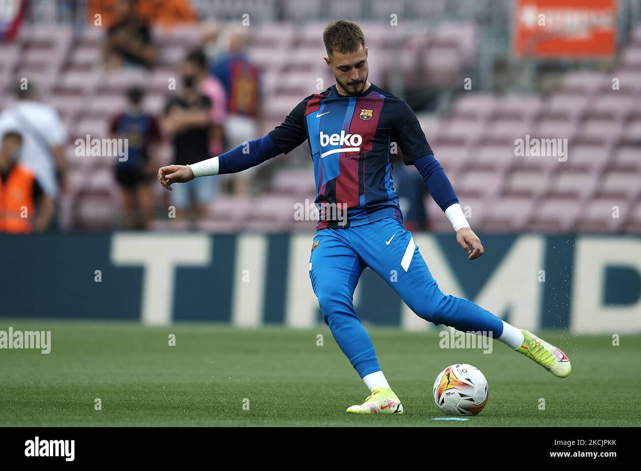 Arnau Tenas of Barcelona during the warmup before La Liga Santader