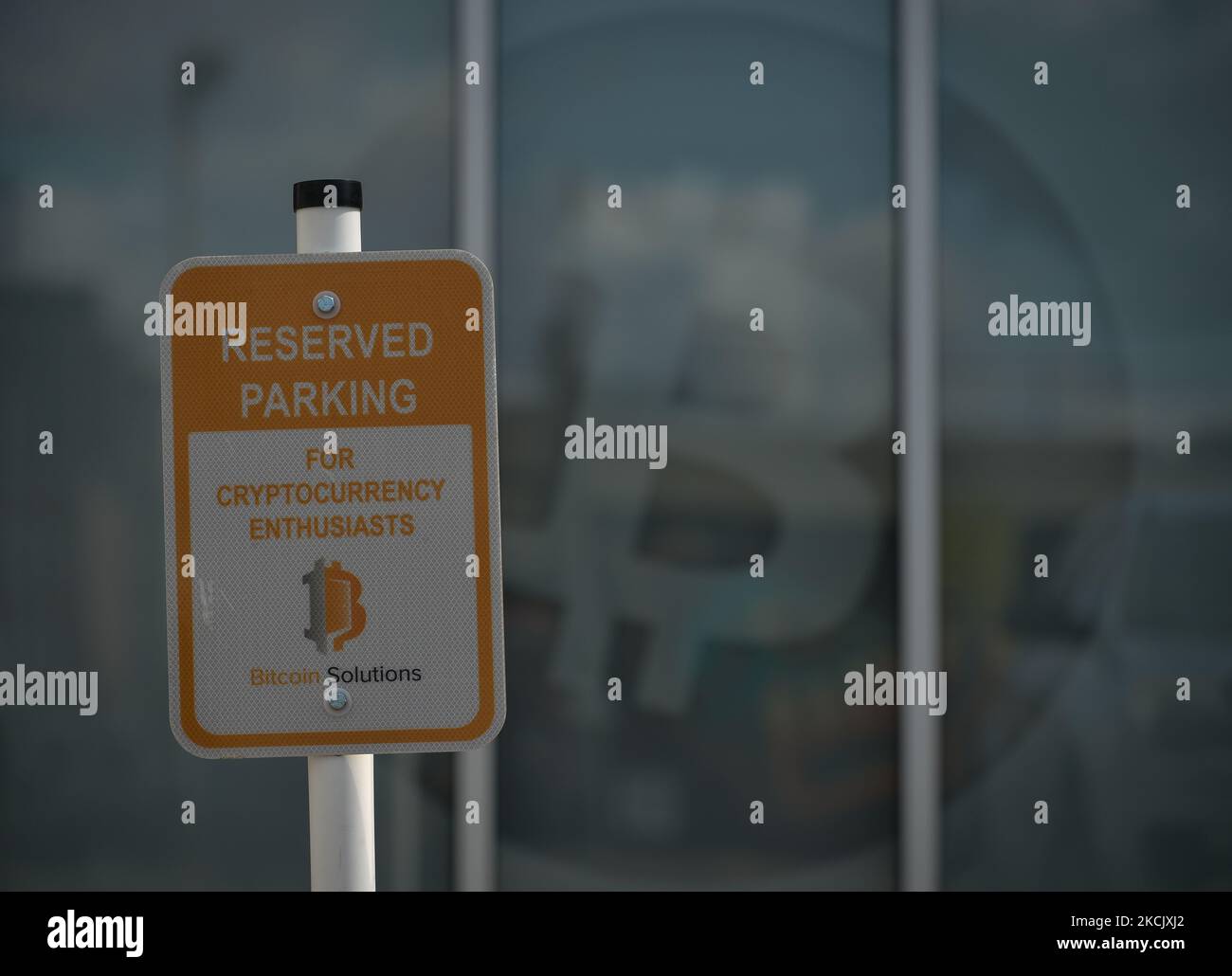 Parking solutions hi-res stock photography and images - Alamy