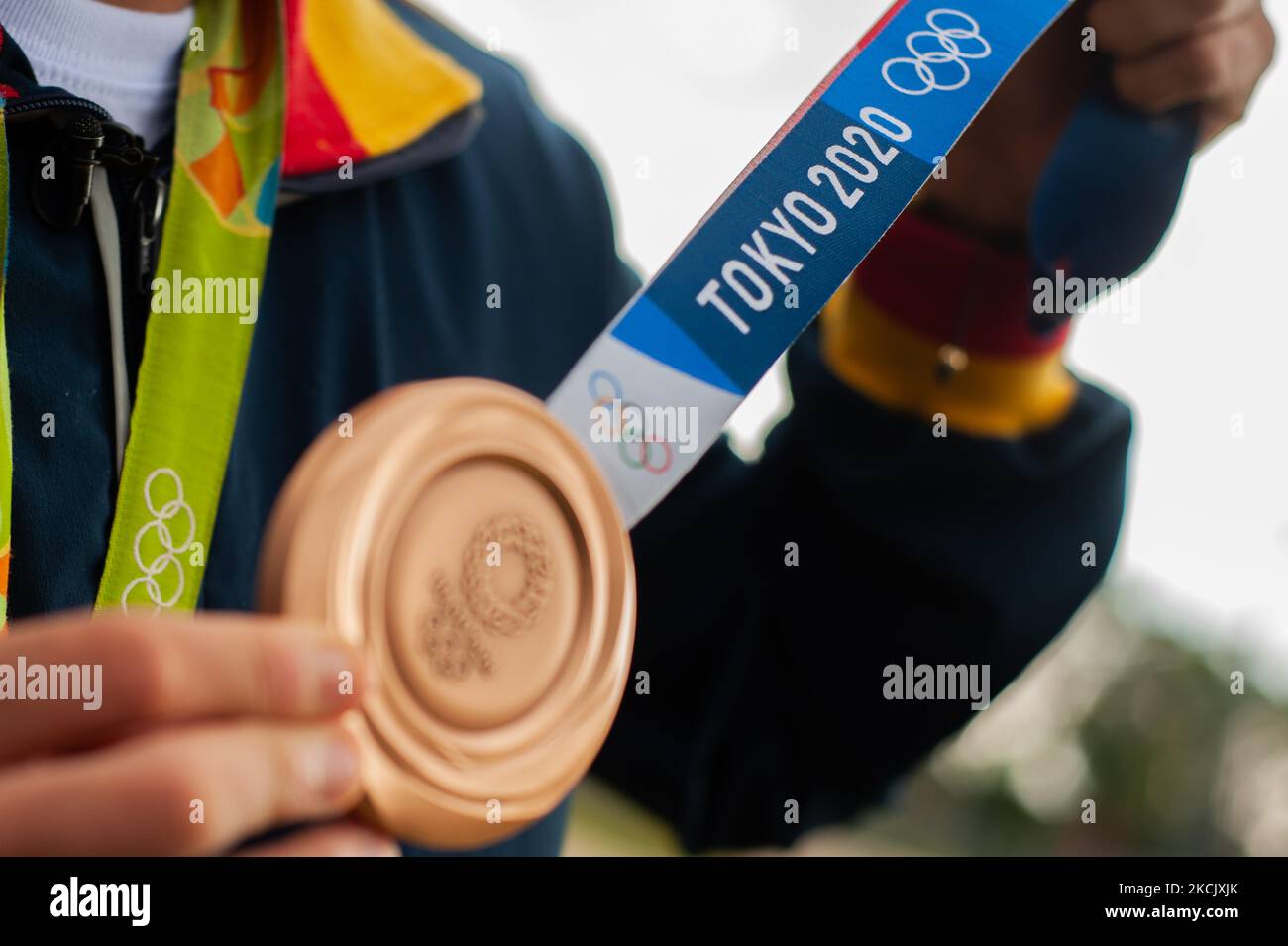 Carlos Ramirez holds his bronze Tokyo 2020+1 Olympic medal during the name inauguration of the Carlos Ramirez BMX track named after Carlos Ramirez bronze Olympic Medal winner during the Tokyo 2020+1 Olympics, in Bogota, Colombia, on August 18, 2021. (Photo by Sebastian Barros/NurPhoto) Stock Photo