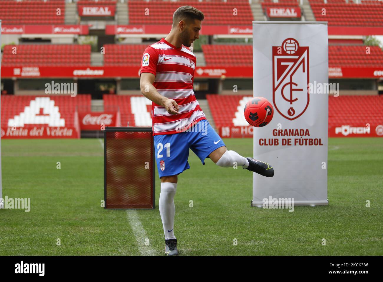 Rubén Rochina Ruben rochina presentation hi-res stock photography and images - Alamy